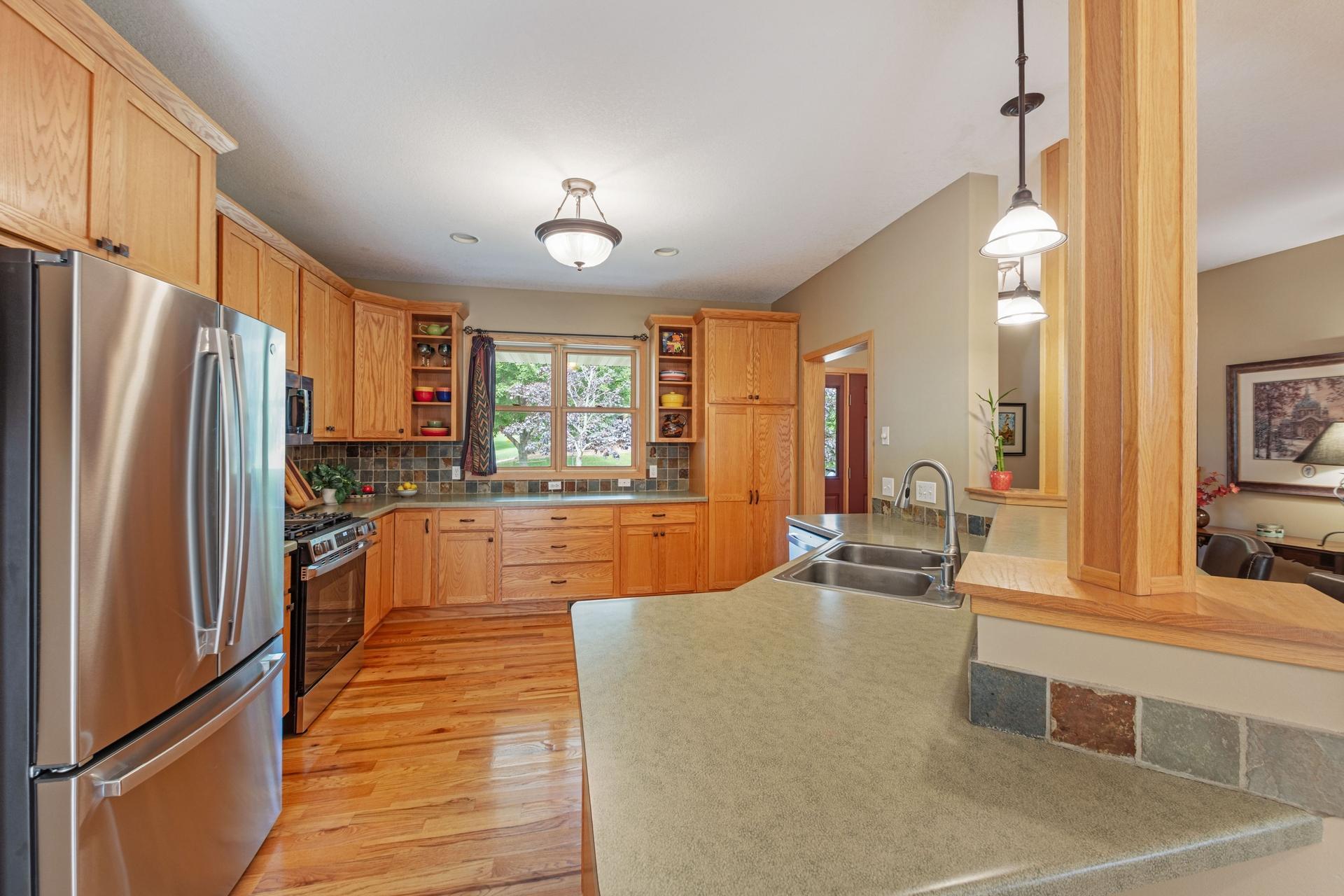 main property photo 12