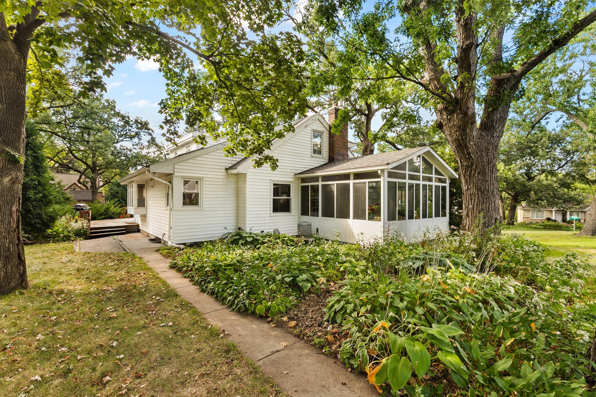 main property photo 32