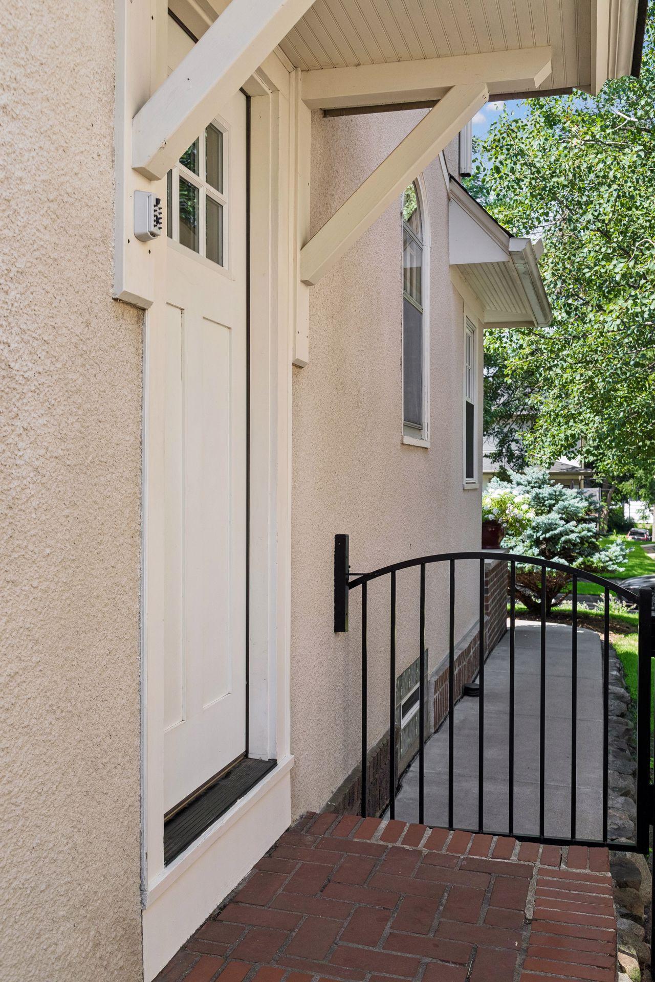 main property photo 45