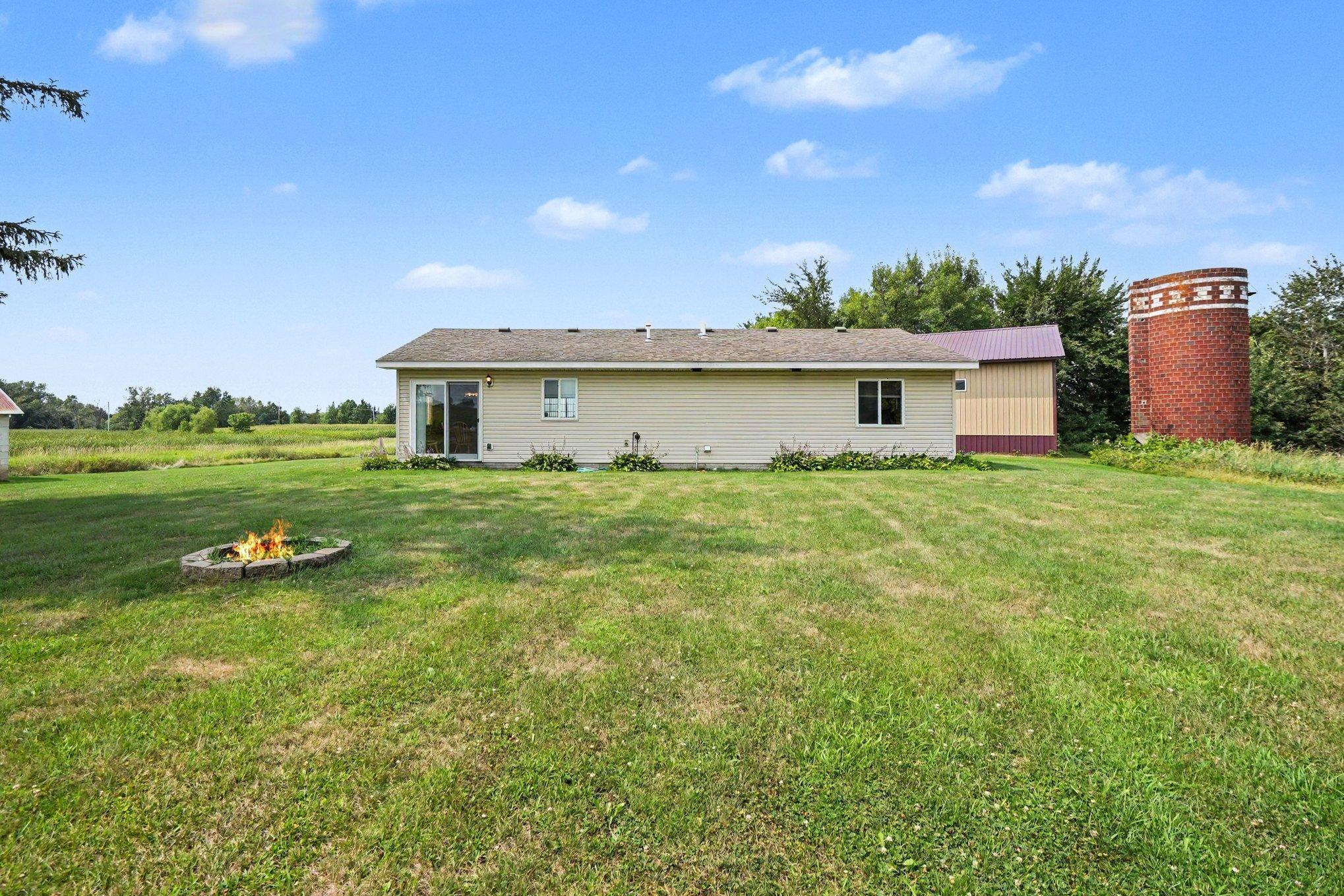 main property photo 12