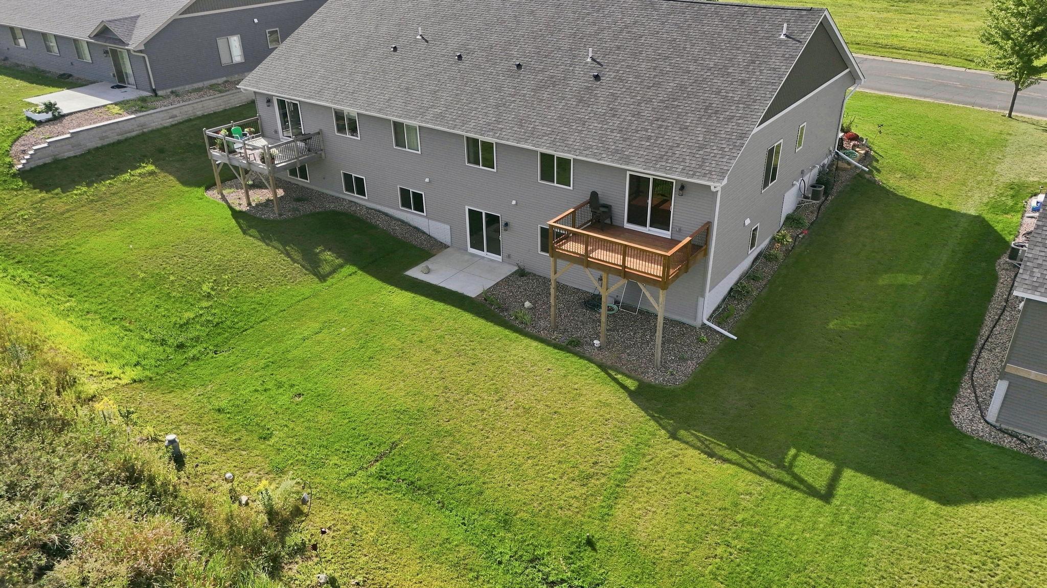 main property photo 43