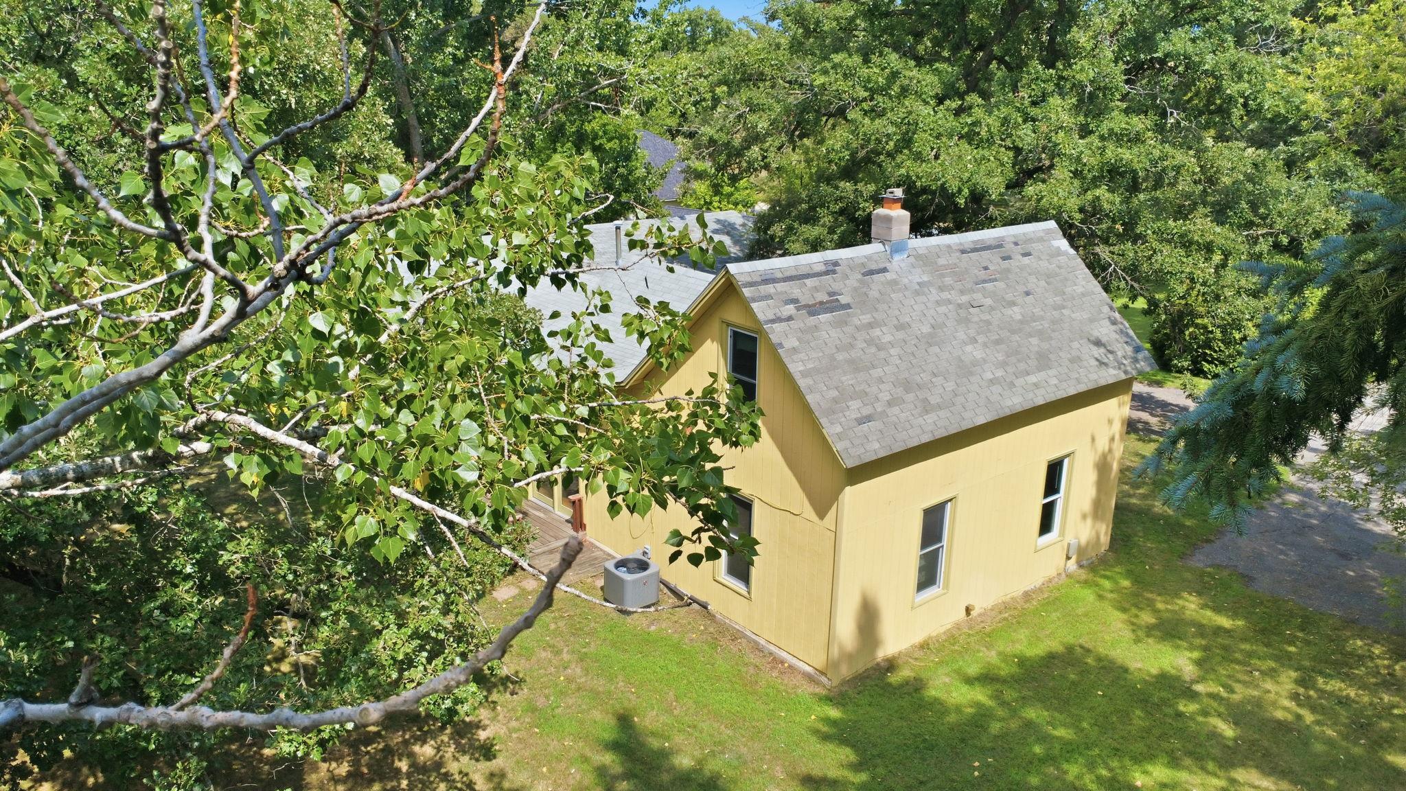 main property photo 39