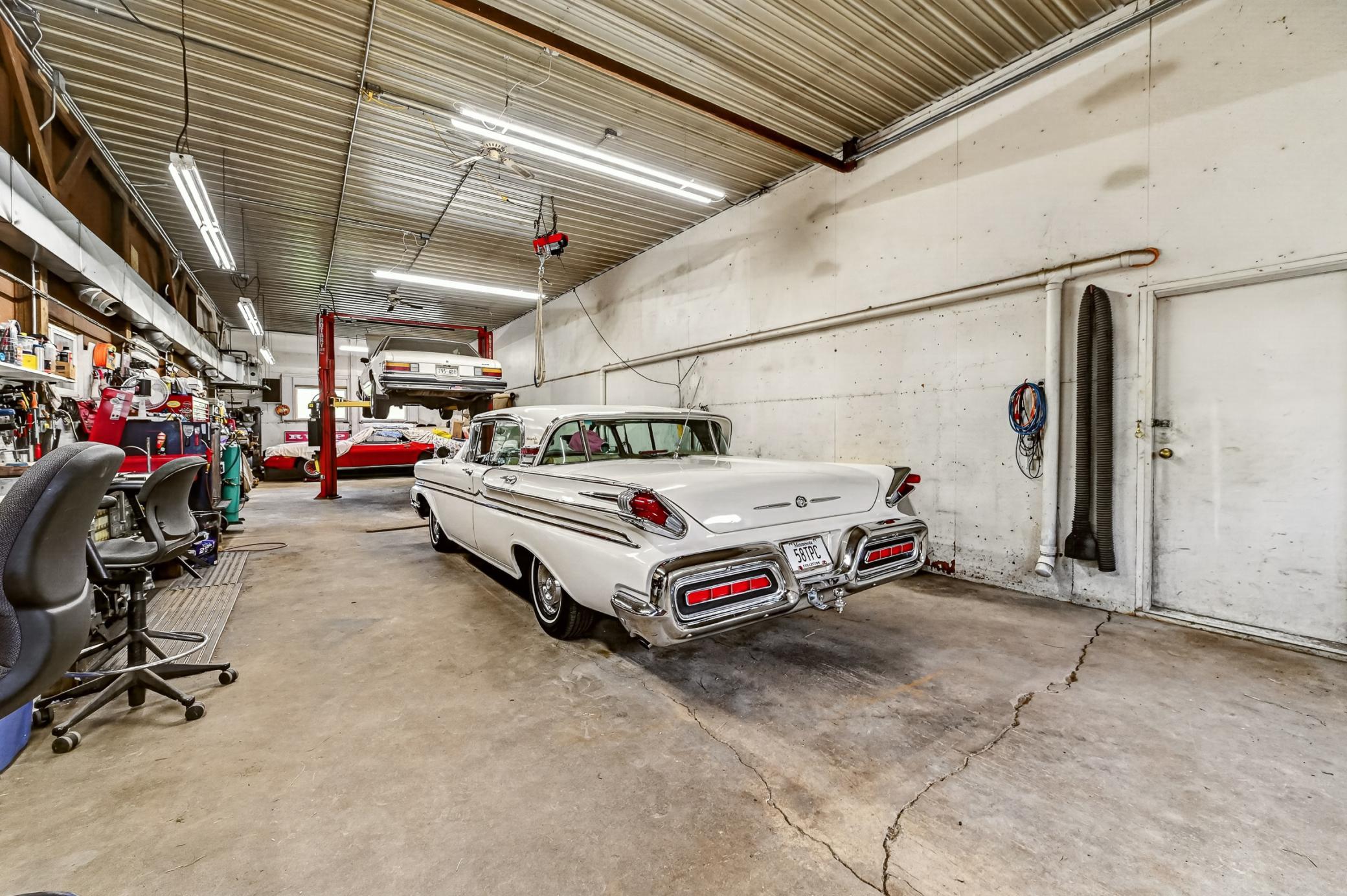 main property photo 45