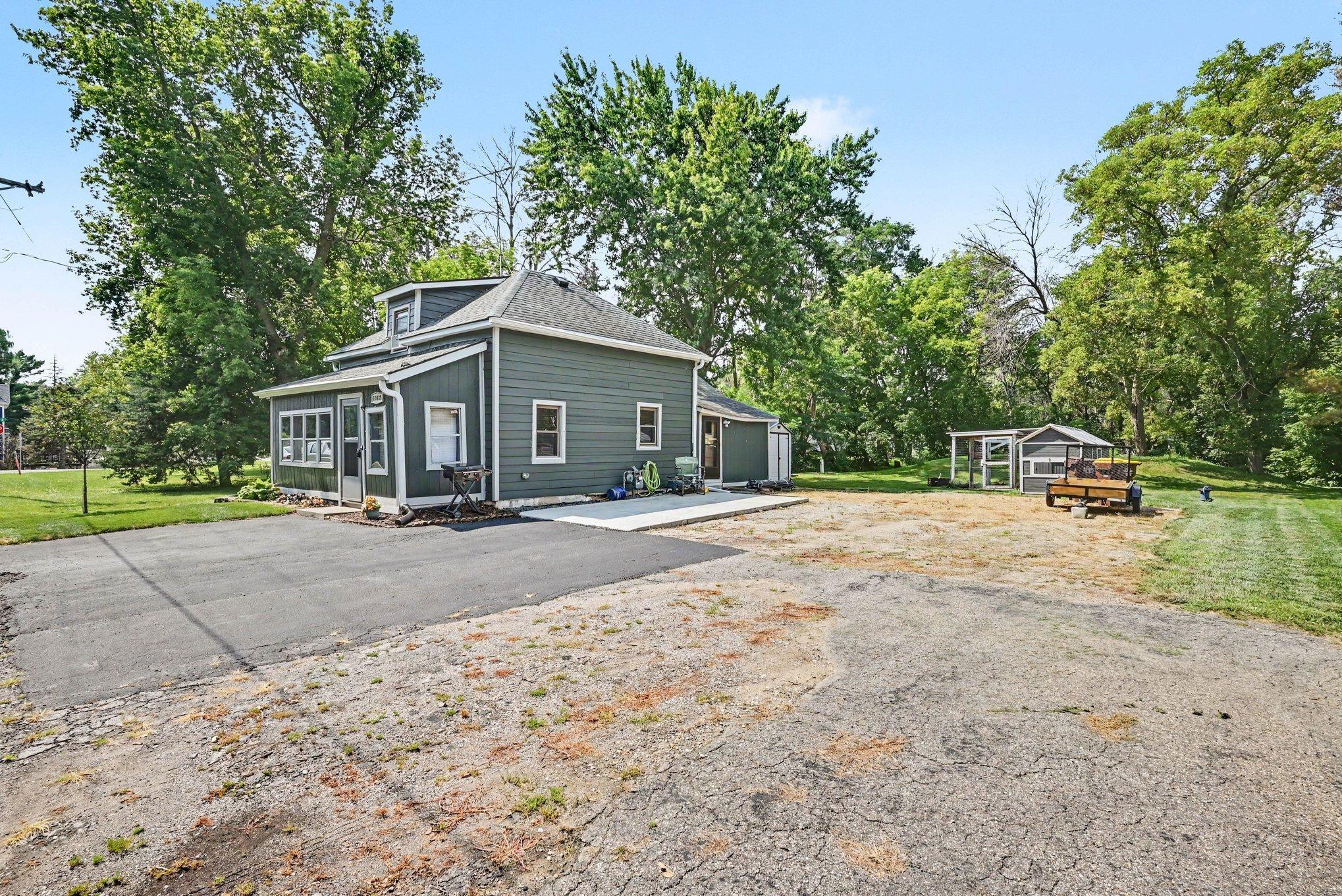 main property photo 23