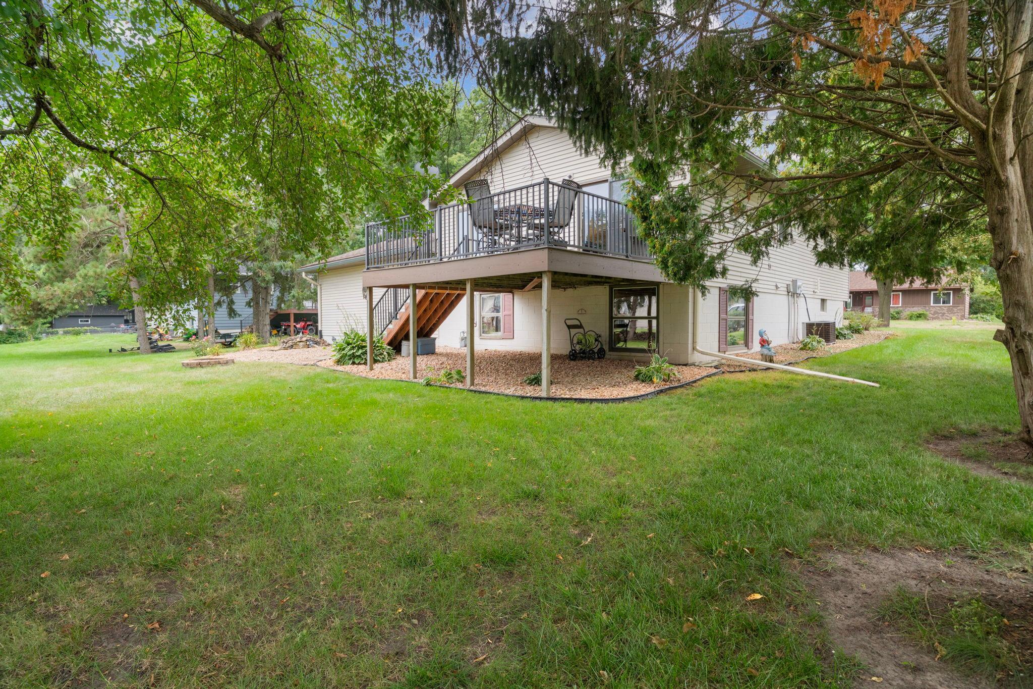 main property photo 28
