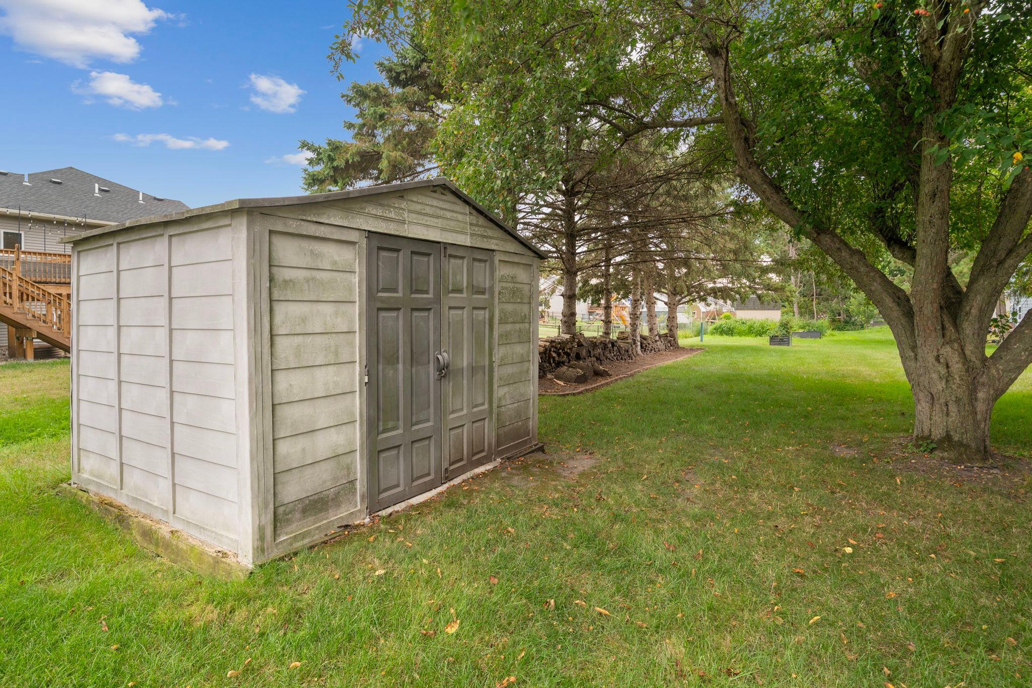 main property photo 31