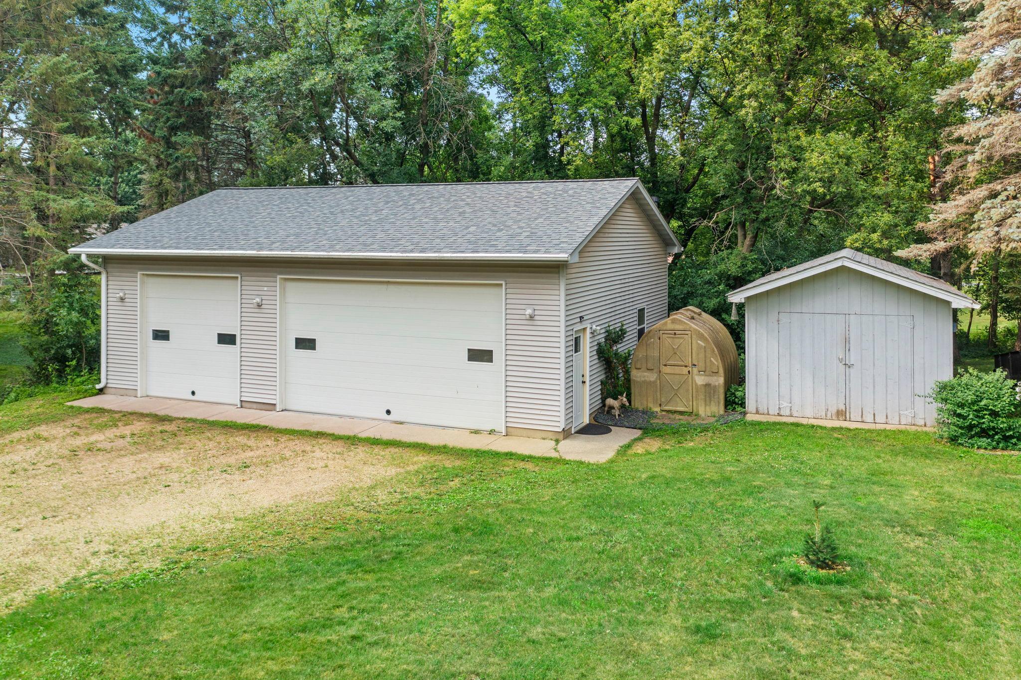 main property photo 50