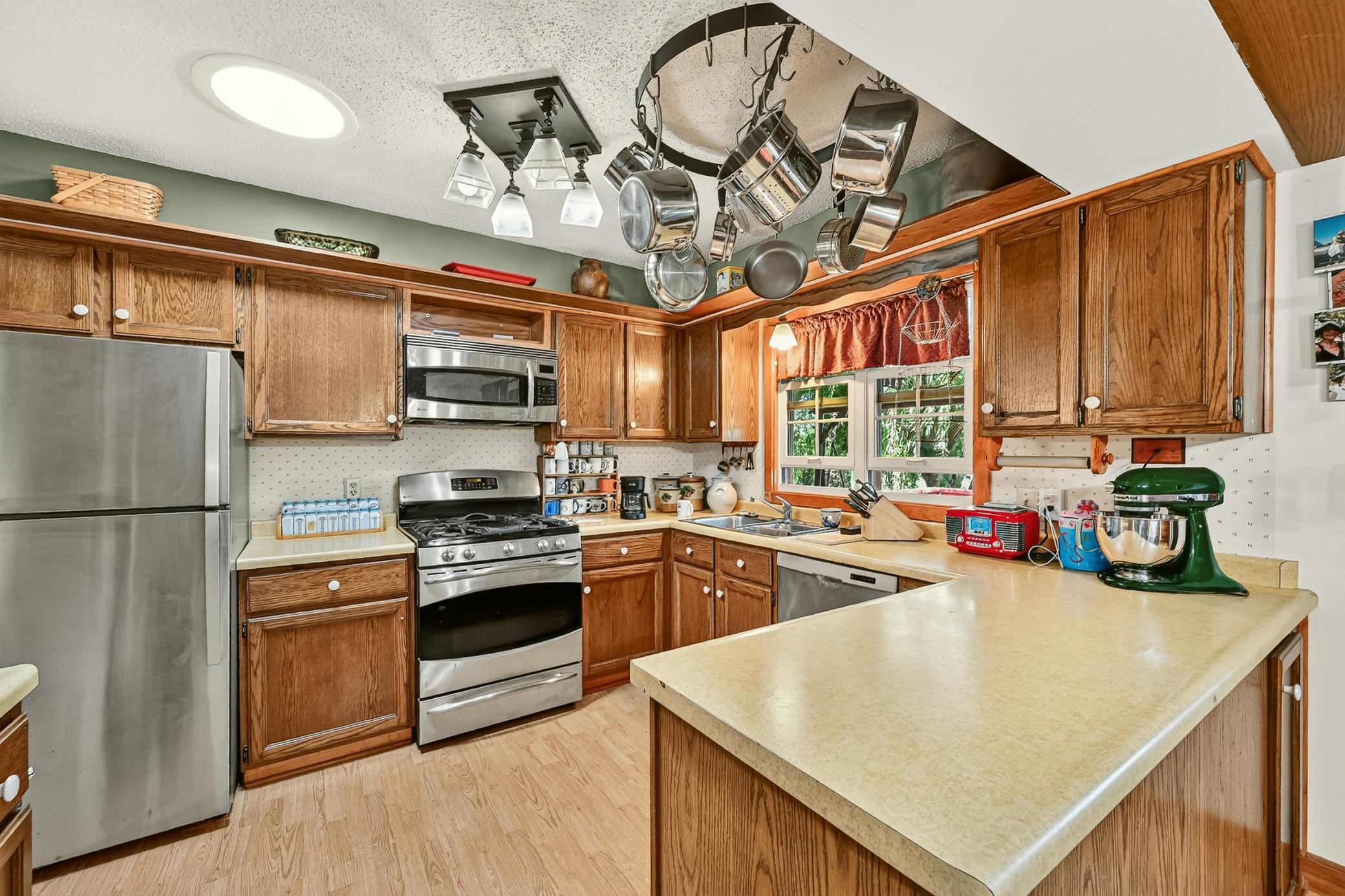 main property photo 12