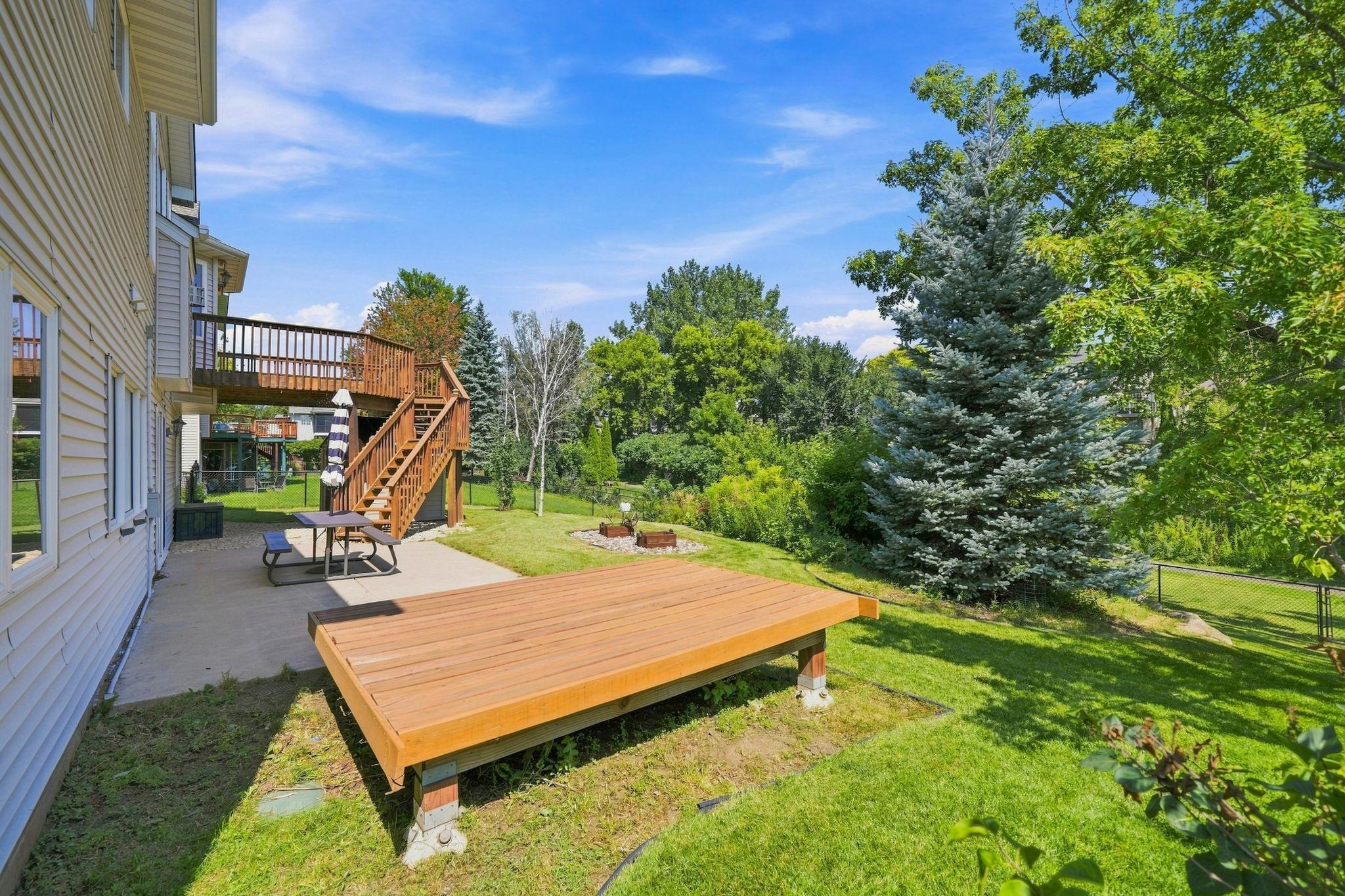 main property photo 39