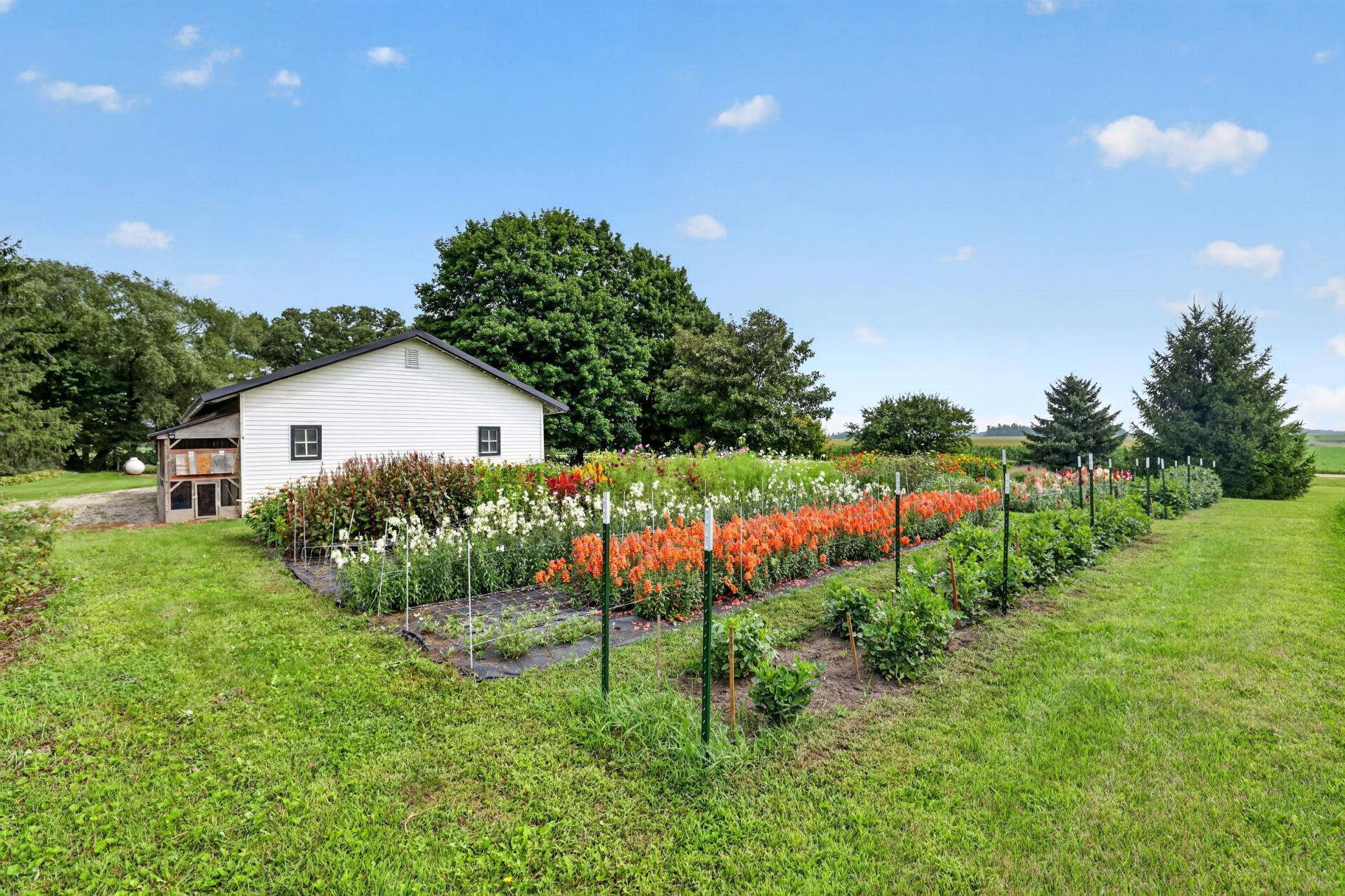 main property photo 94
