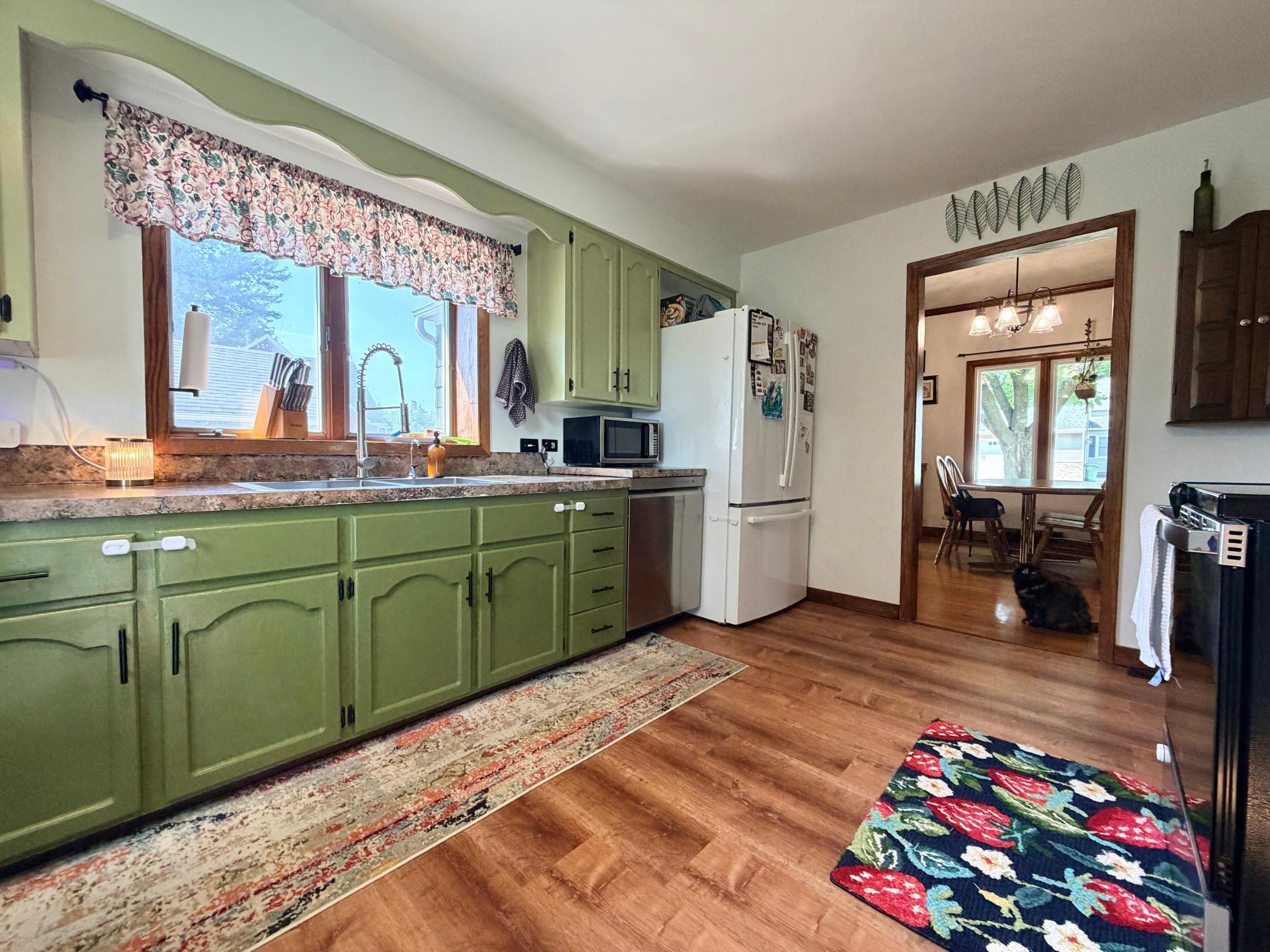 main property photo 12
