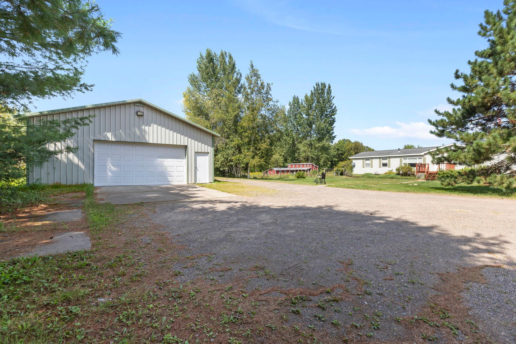 main property photo 33