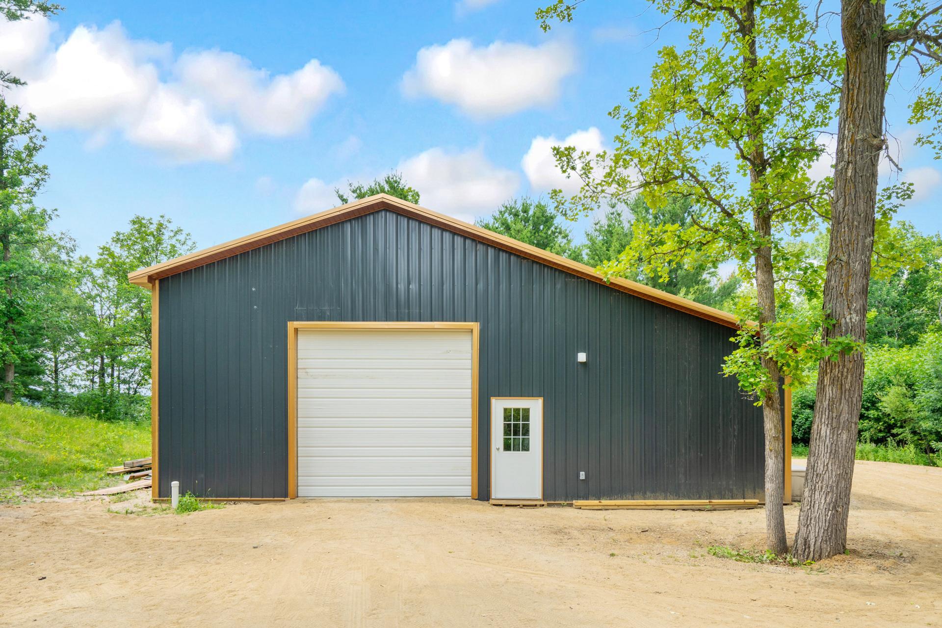 main property photo 18