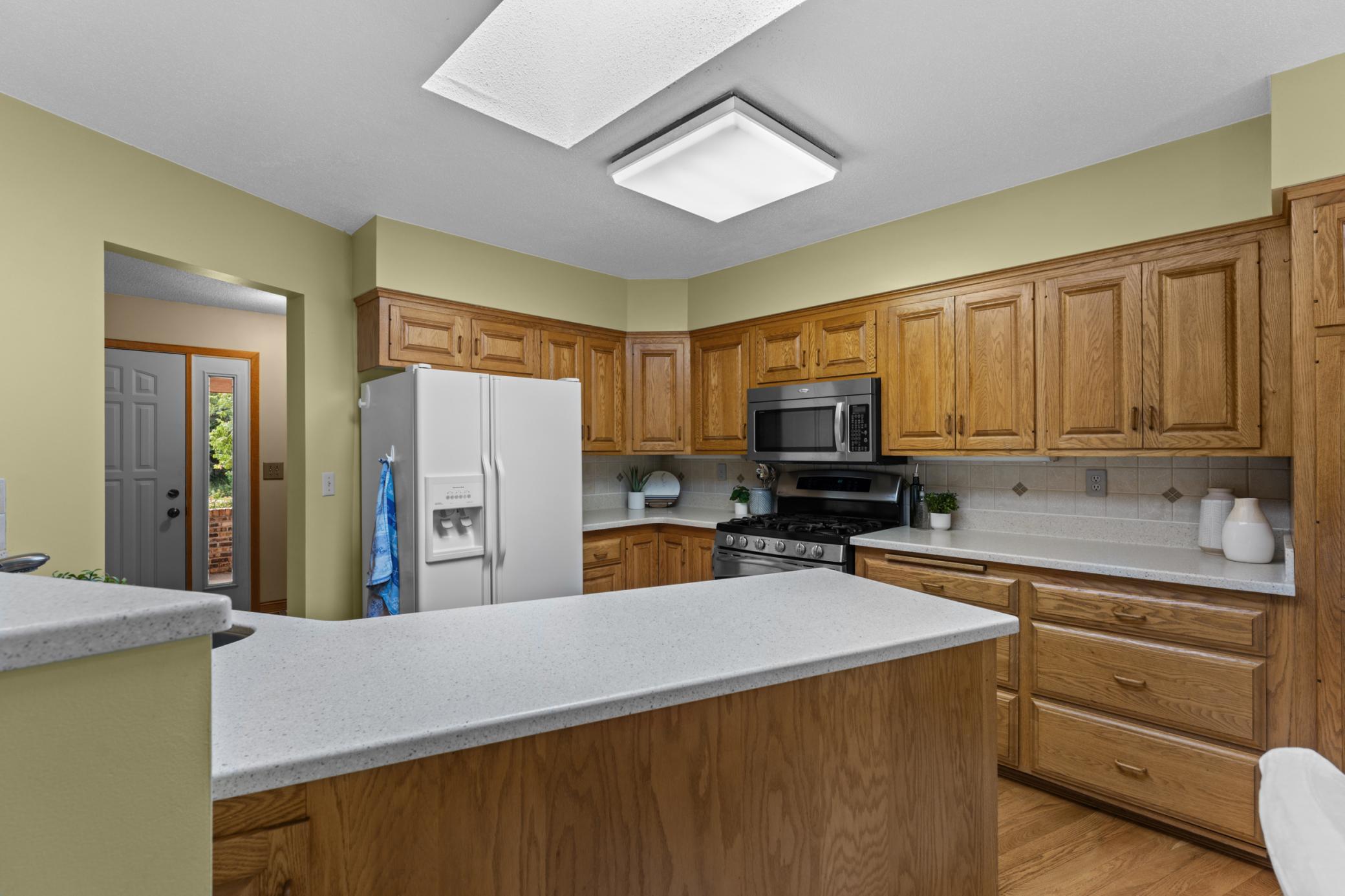 main property photo 11