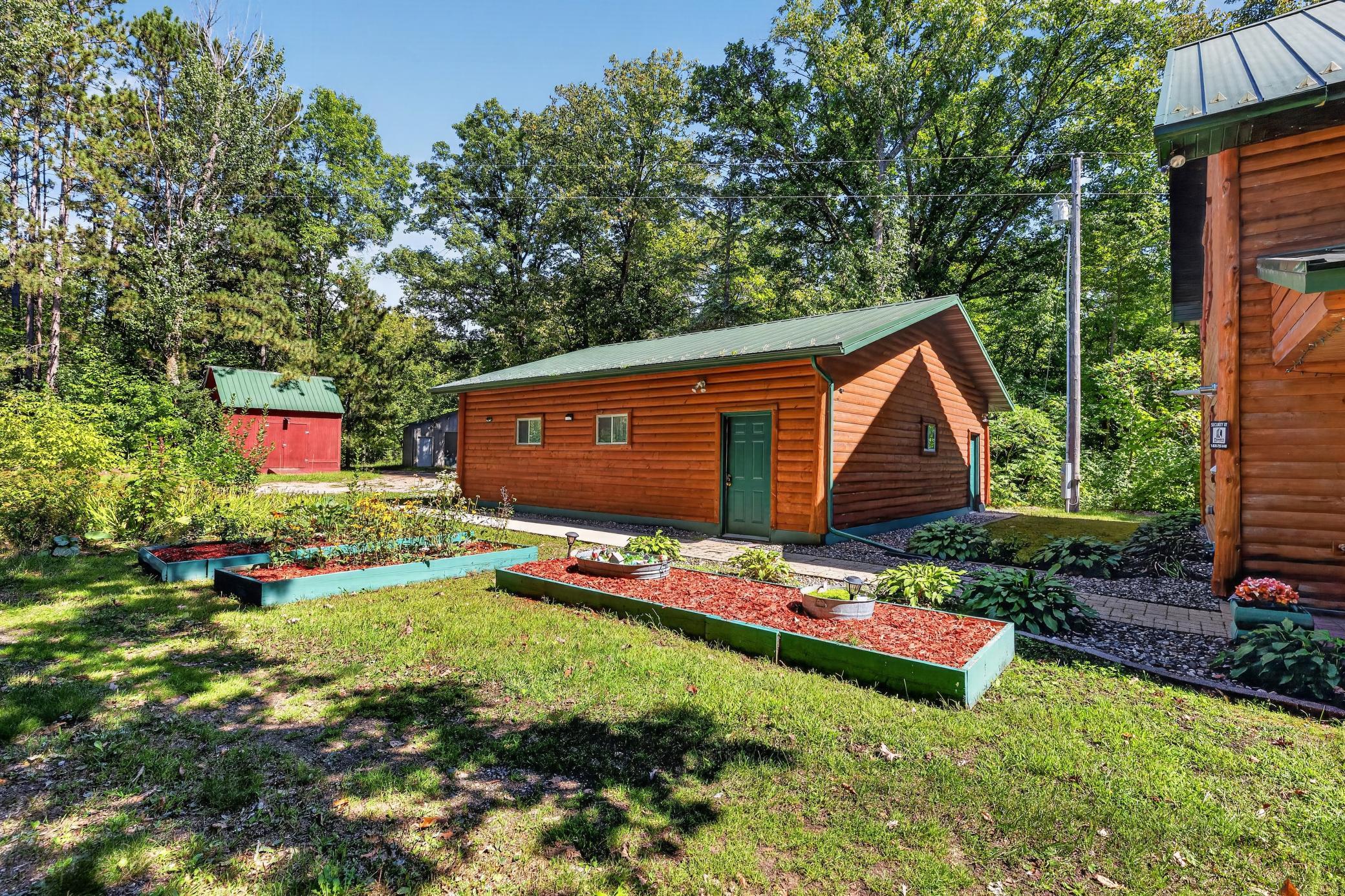 main property photo 39