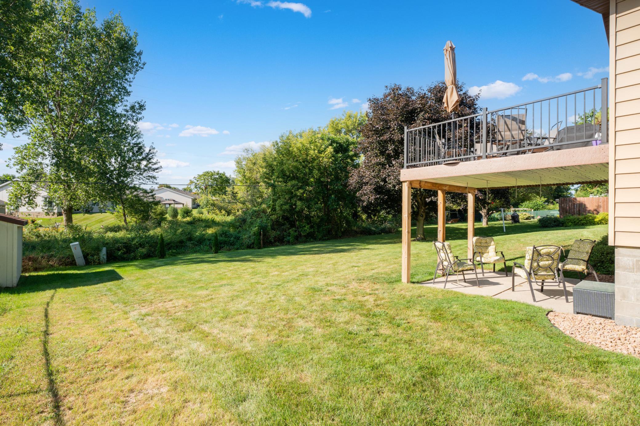 main property photo 32