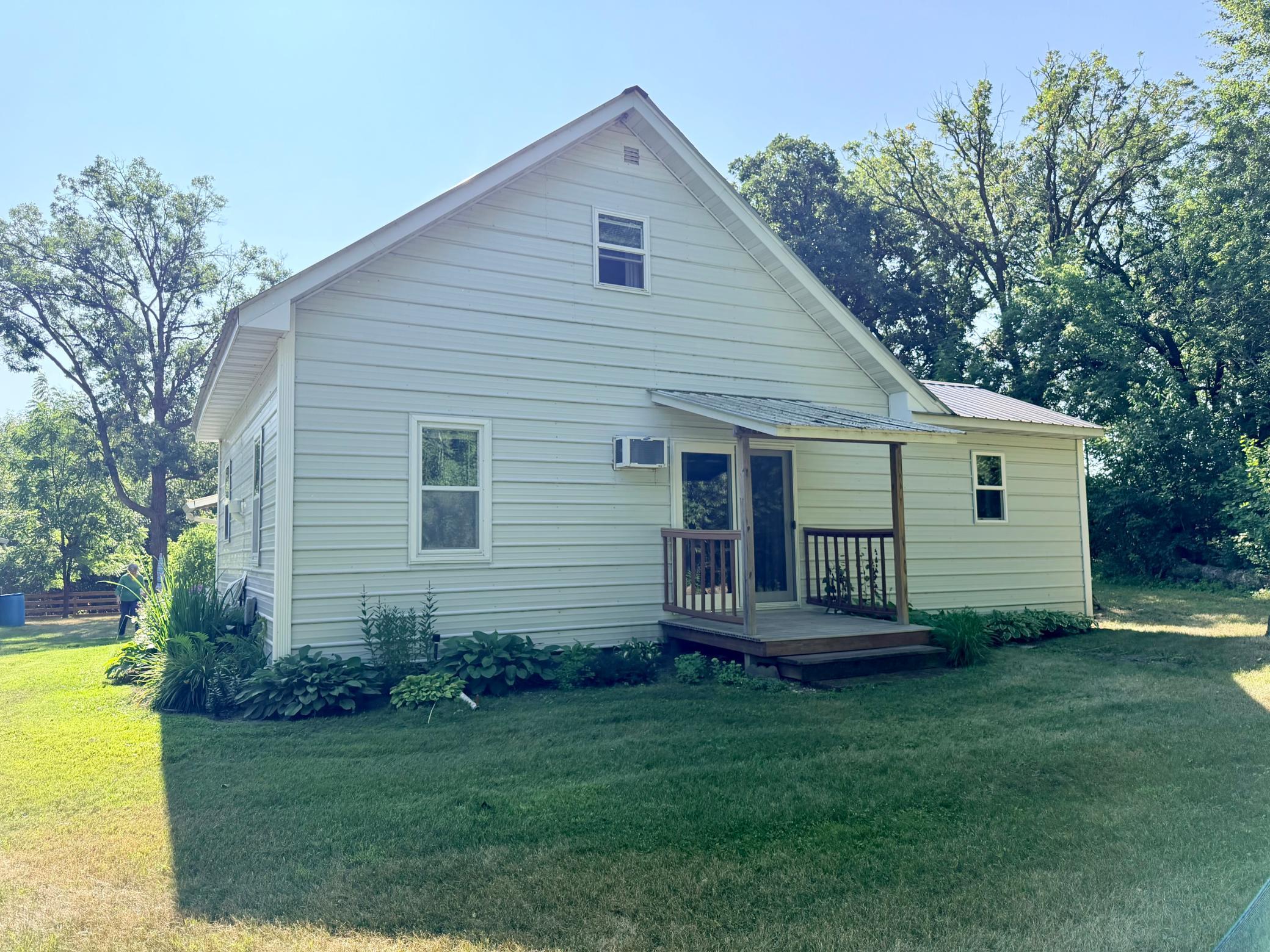 main property photo 7