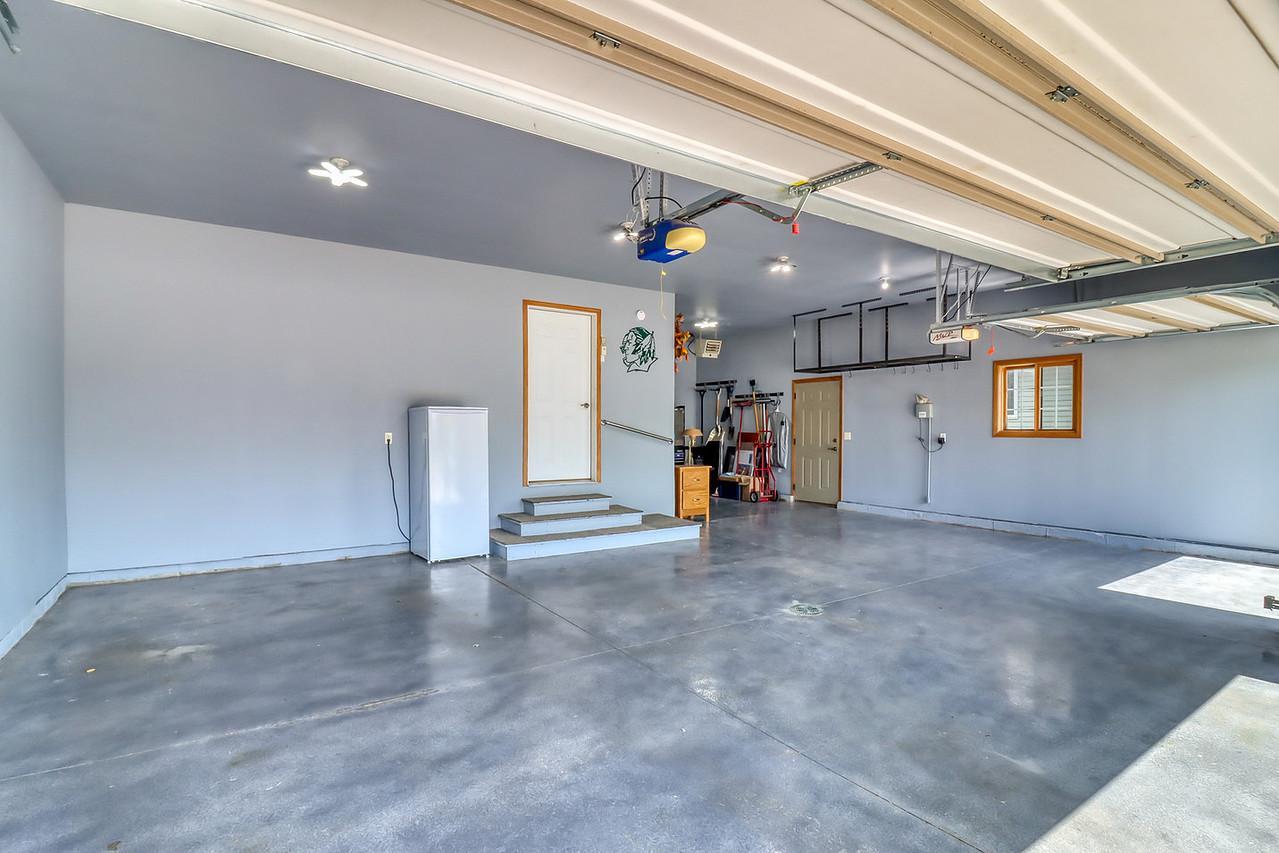 main property photo 59