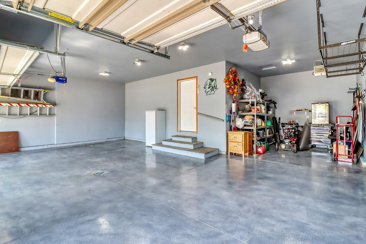 main property photo 60