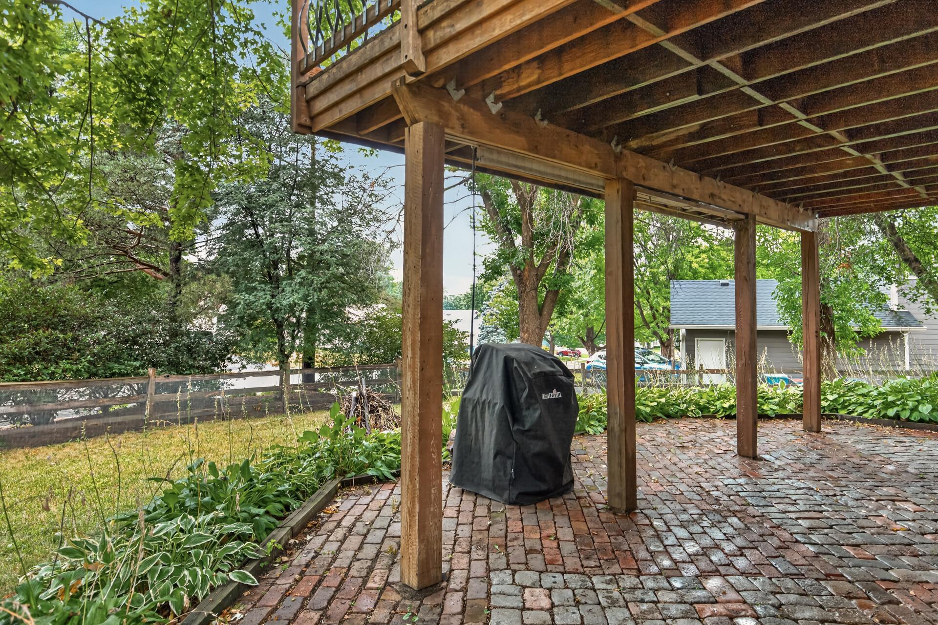 main property photo 43