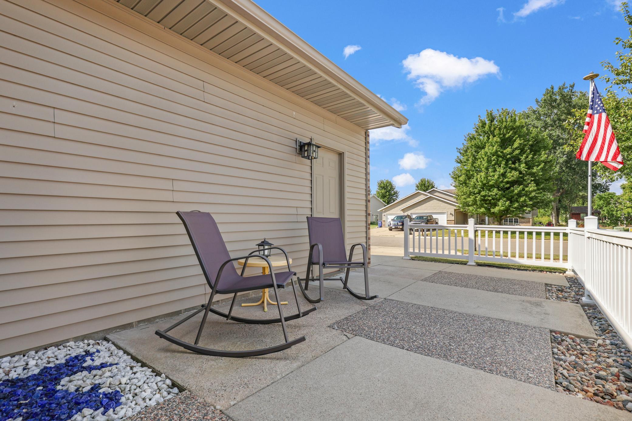 main property photo 10