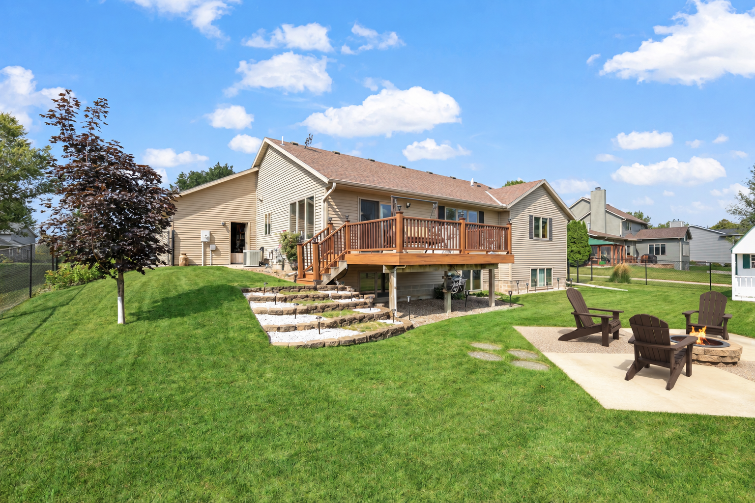 main property photo 50