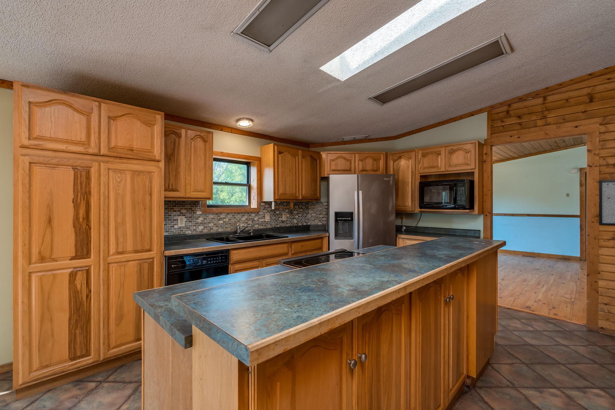 main property photo 15