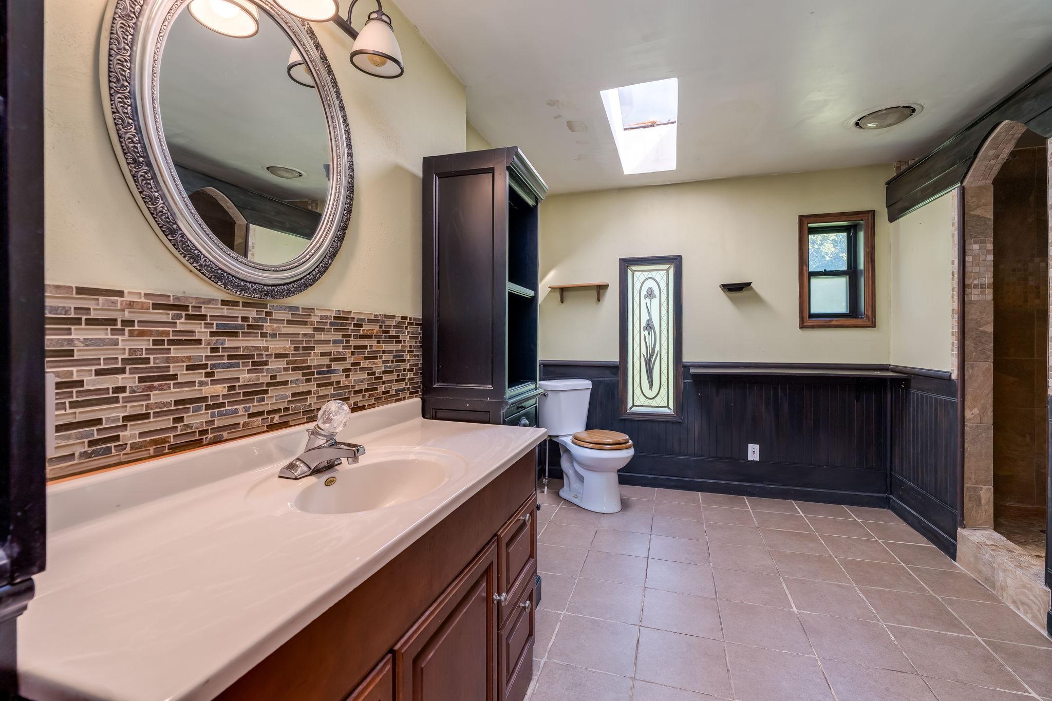 main property photo 25