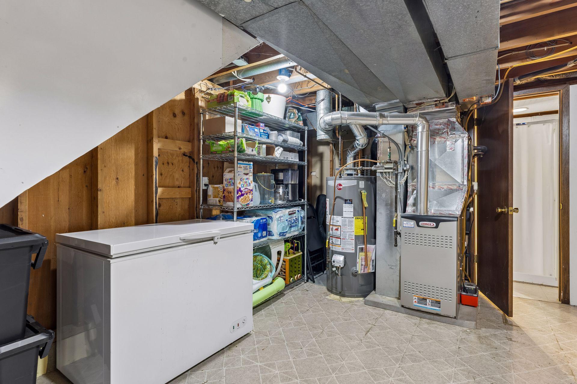 main property photo 35