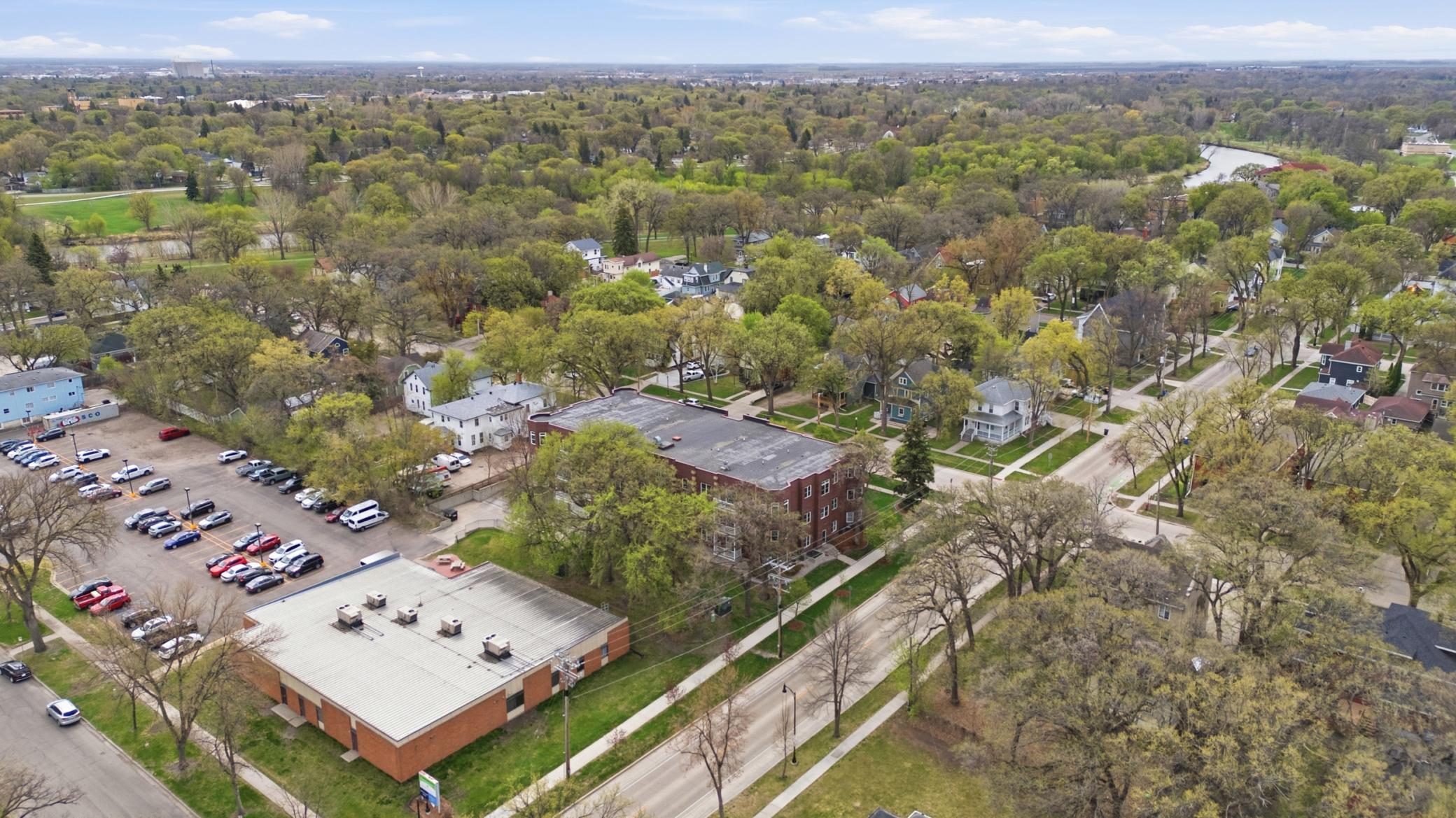 main property photo 32