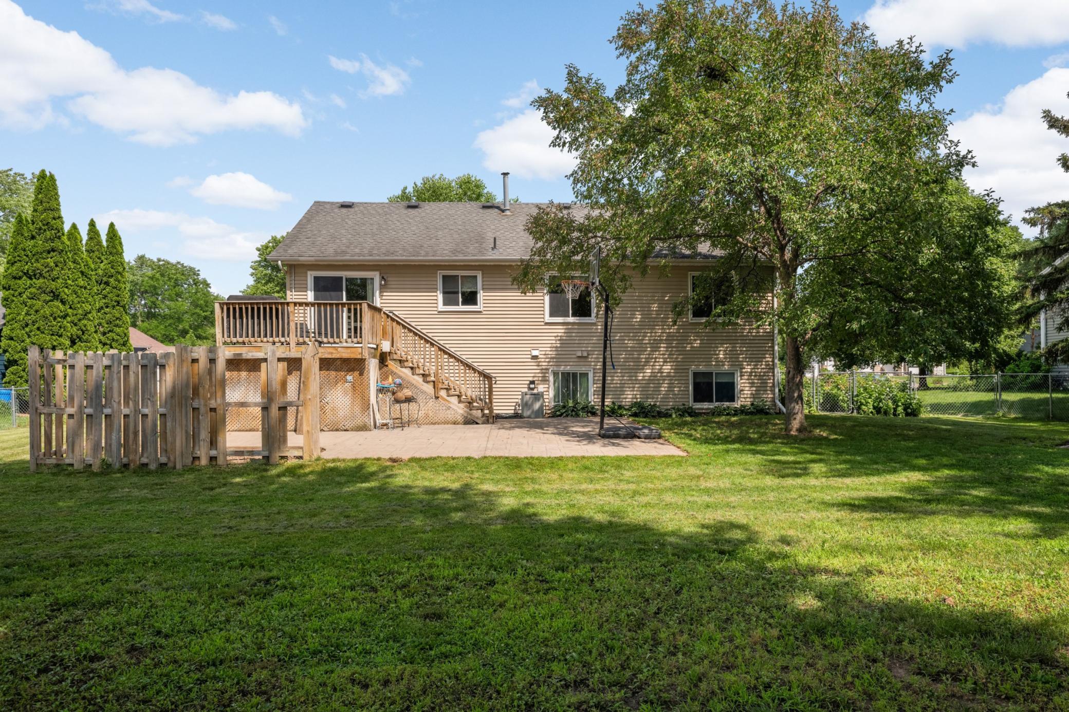 main property photo 27