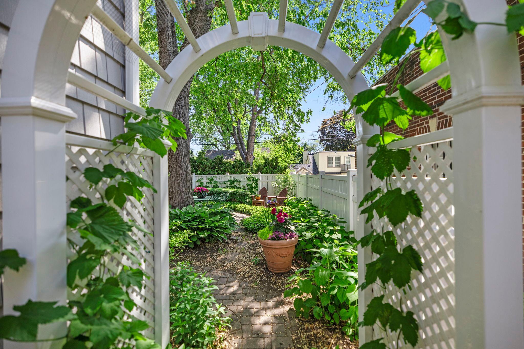 main property photo 62
