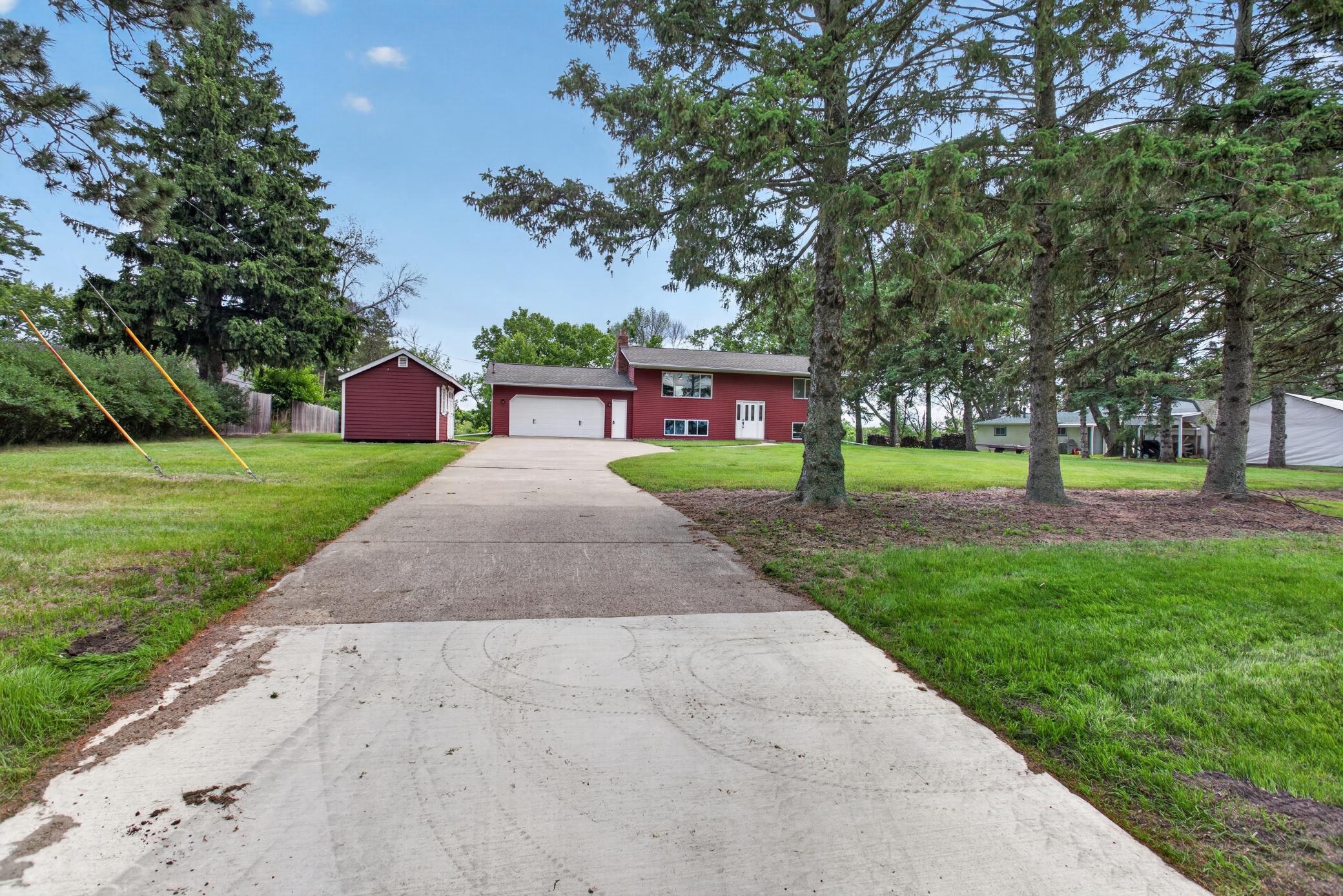 main property photo 40