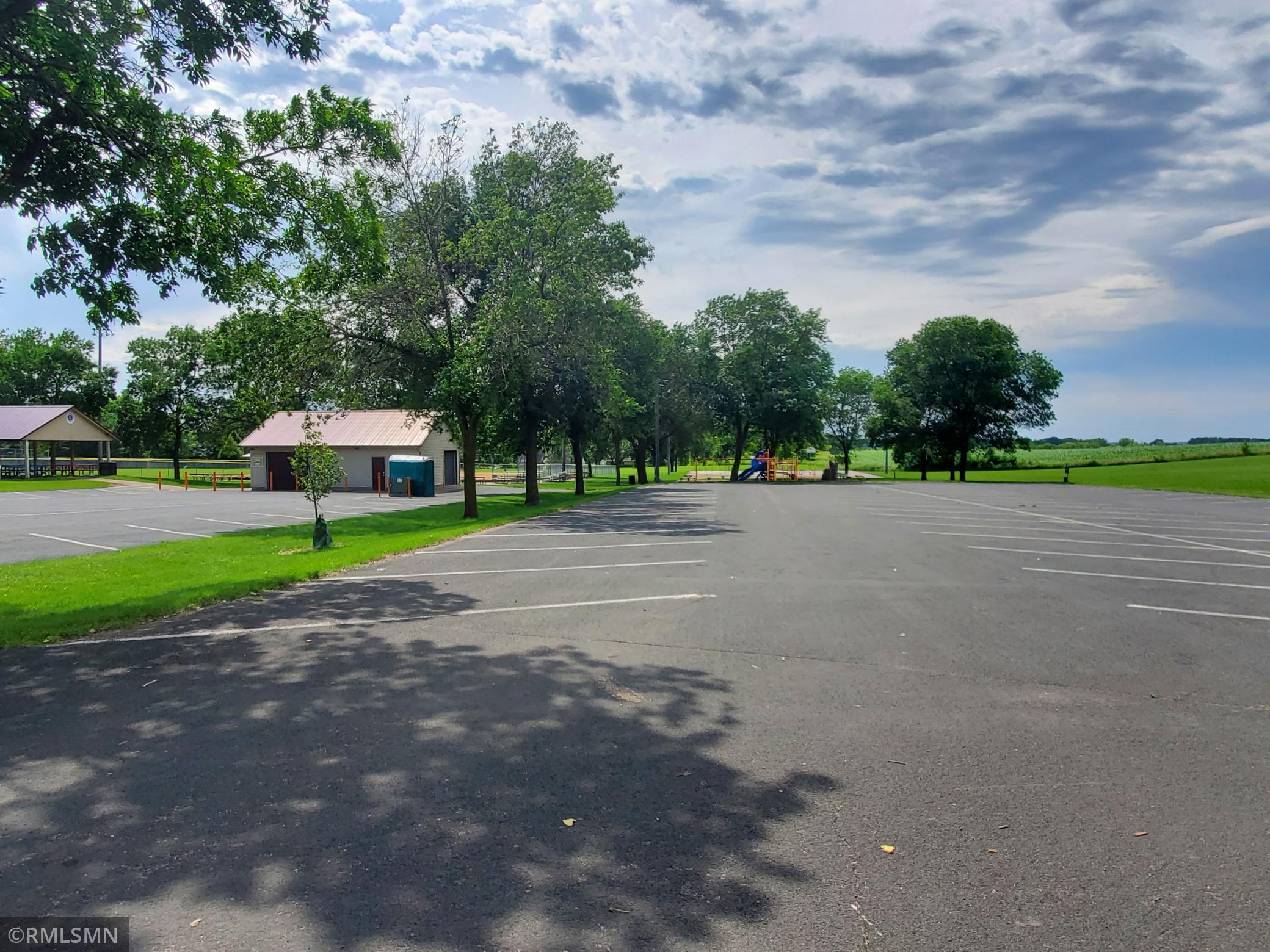 main property photo 6