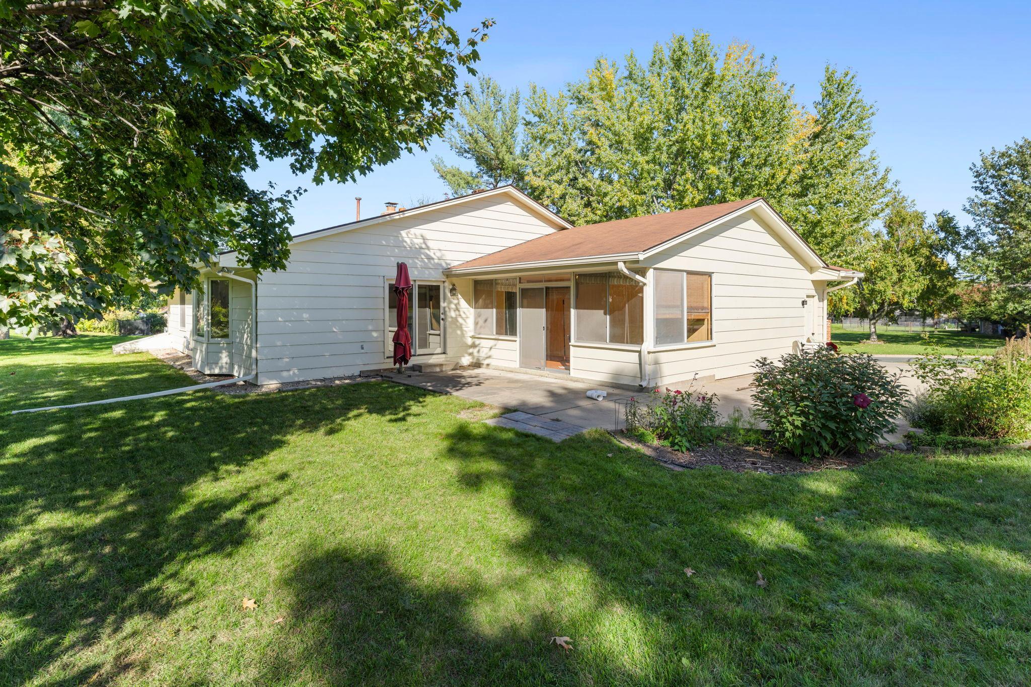 main property photo 50