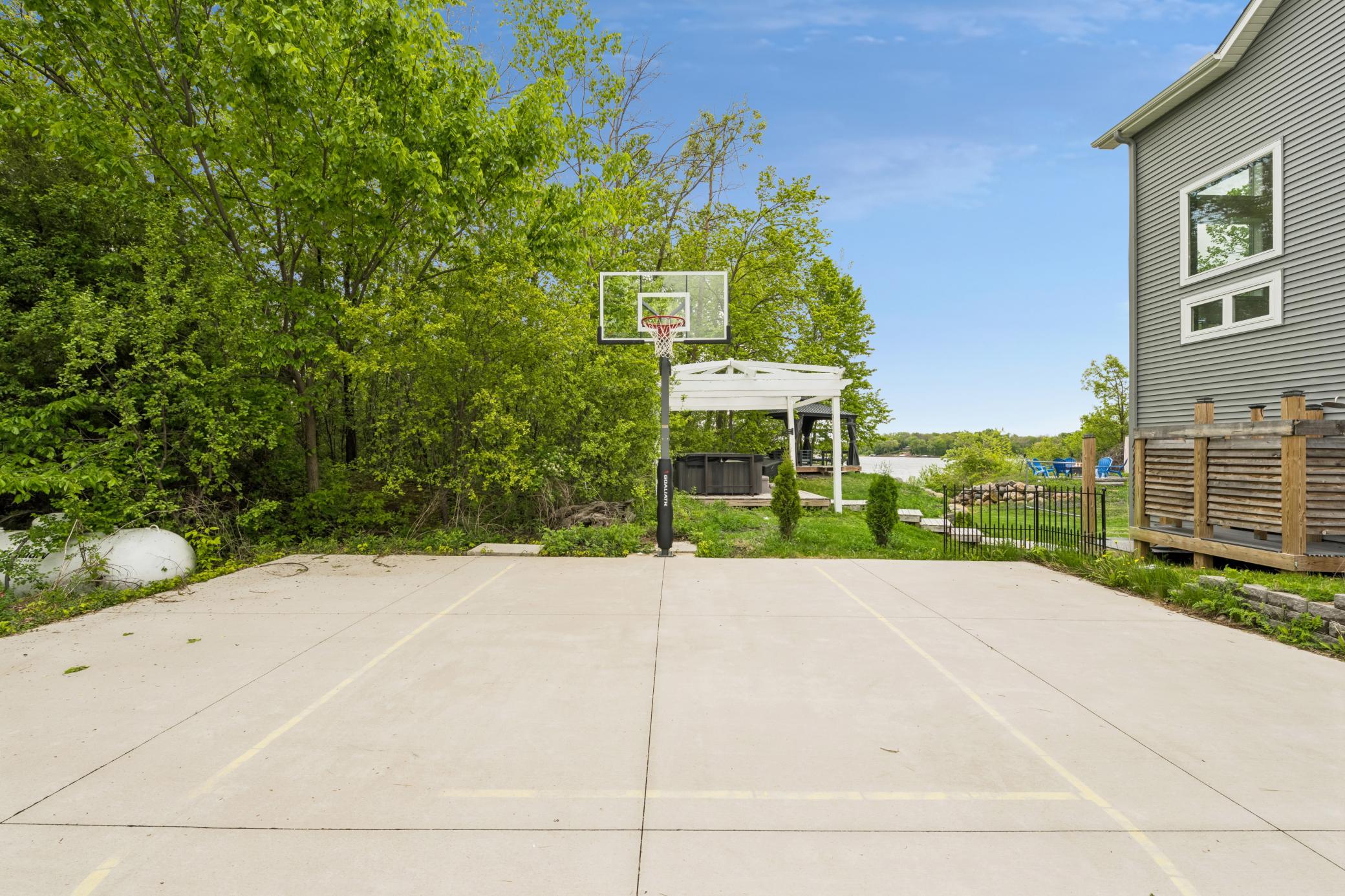 main property photo 47