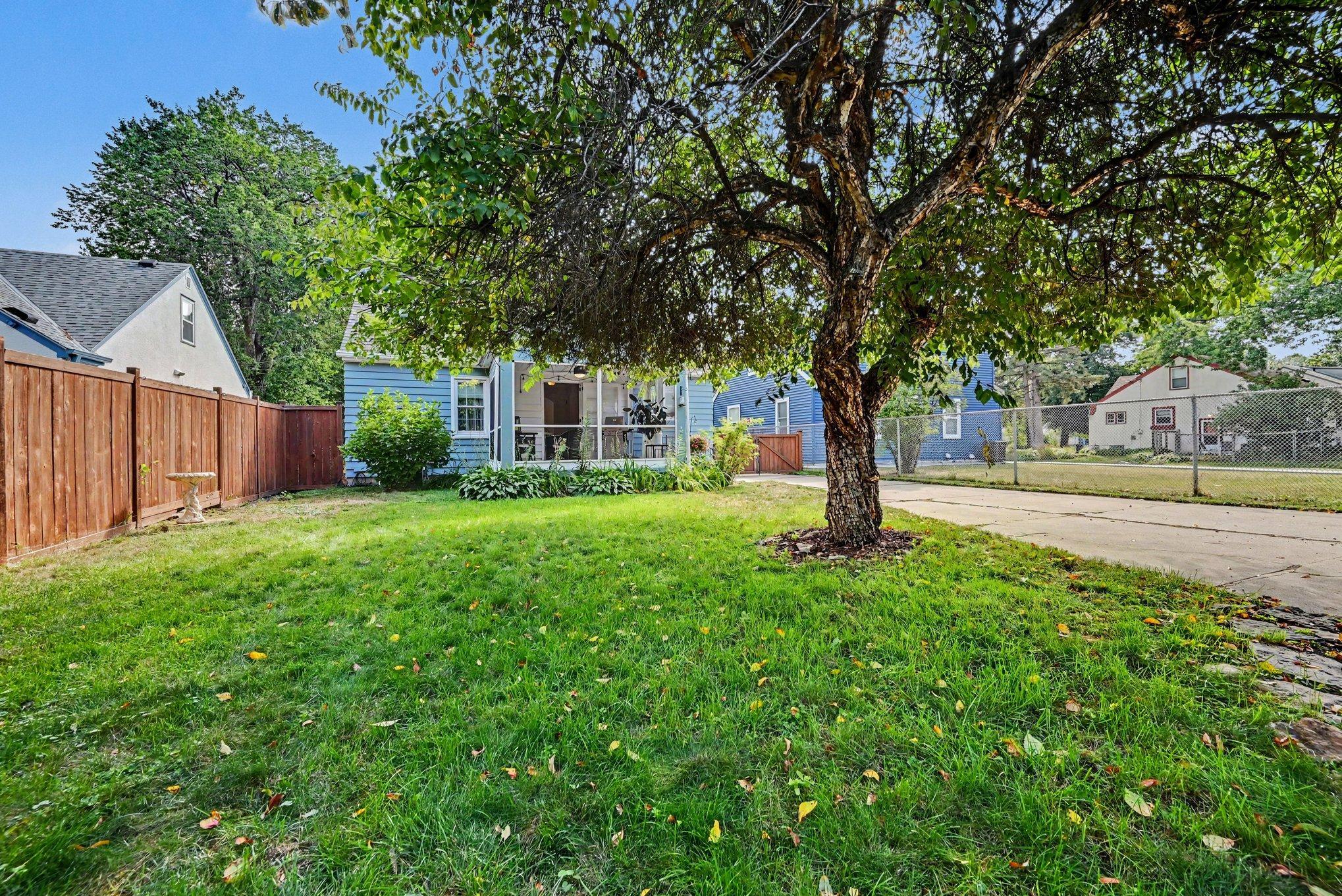 main property photo 22