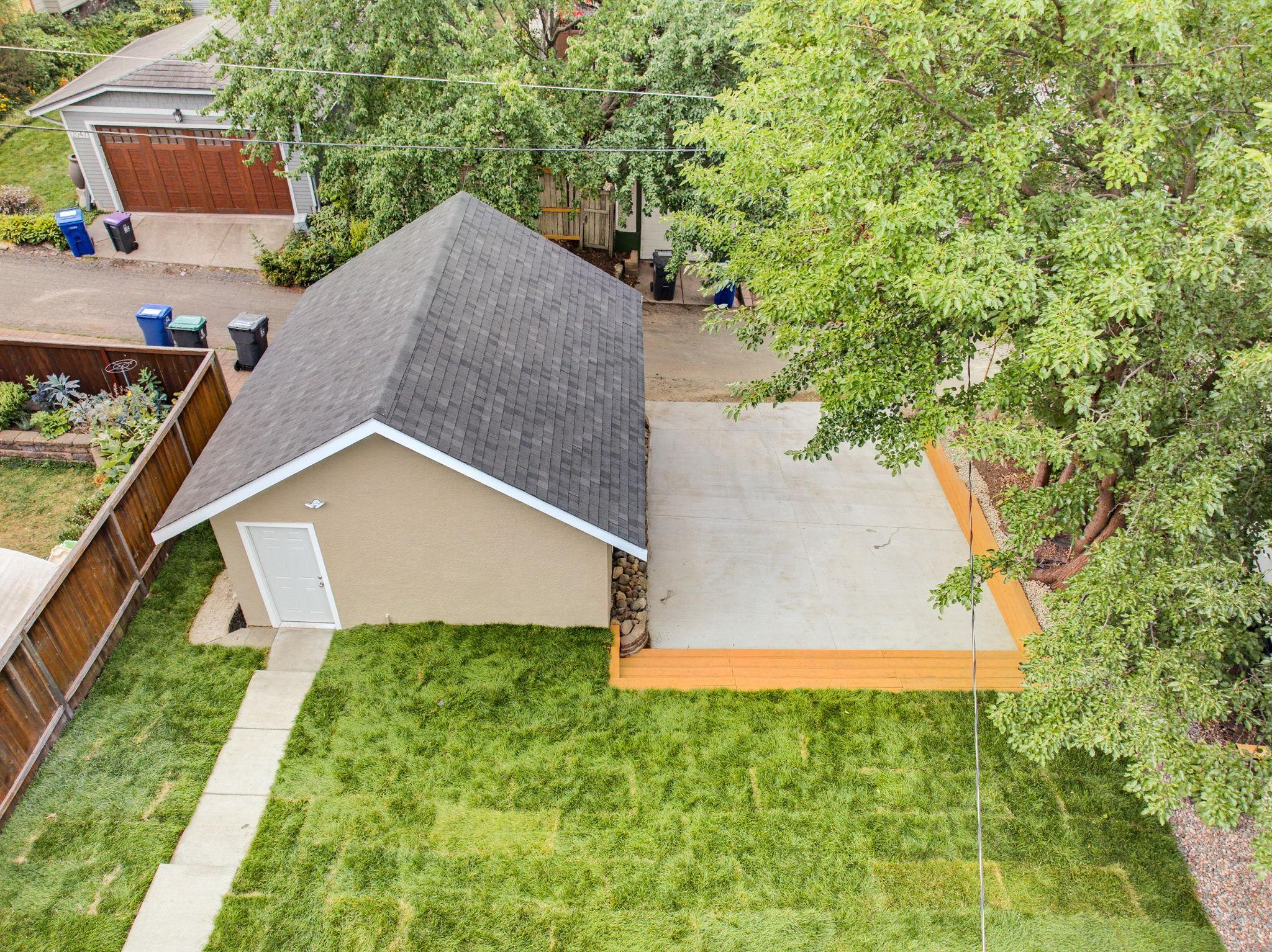 main property photo 74