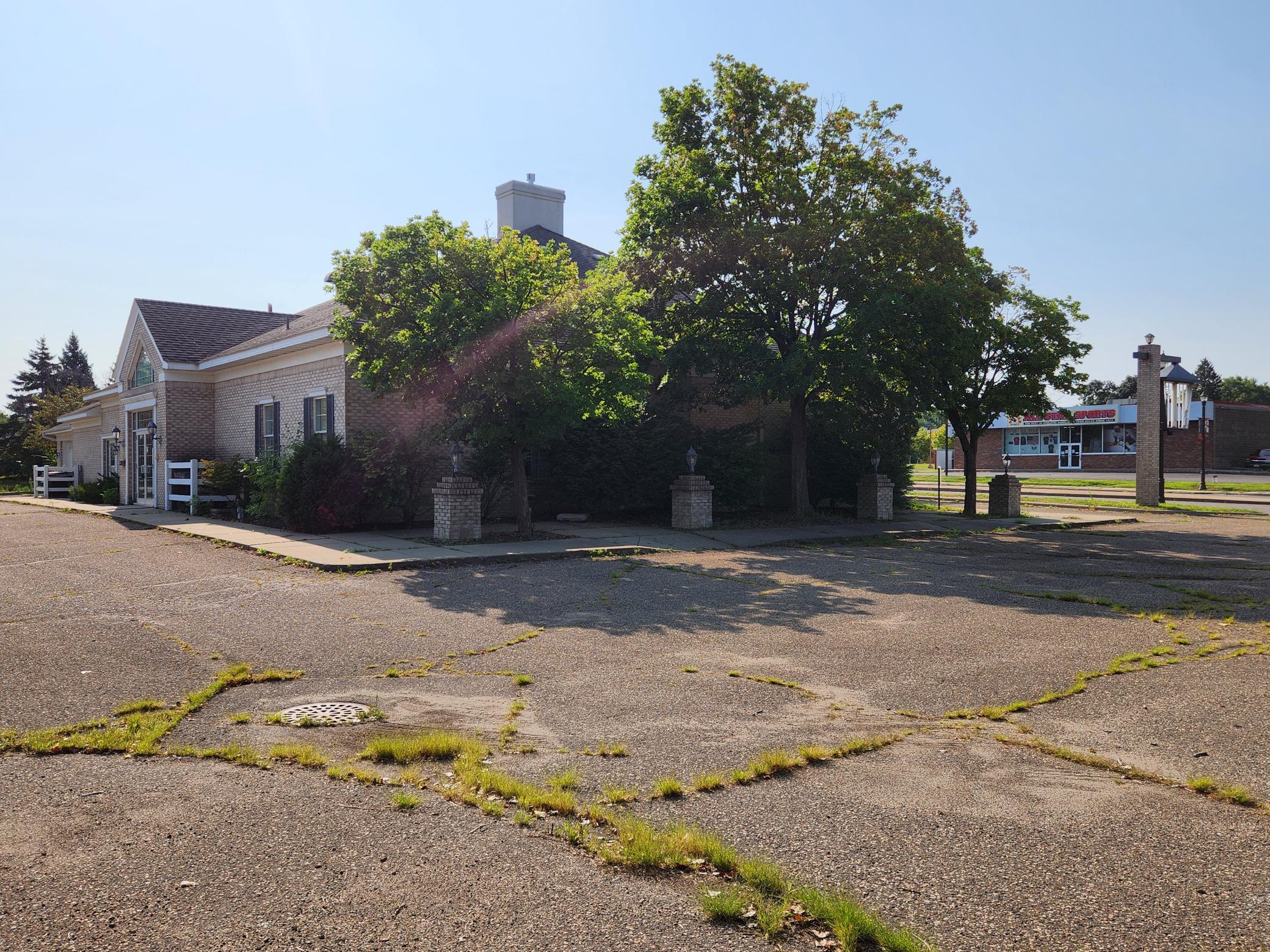 main property photo 6