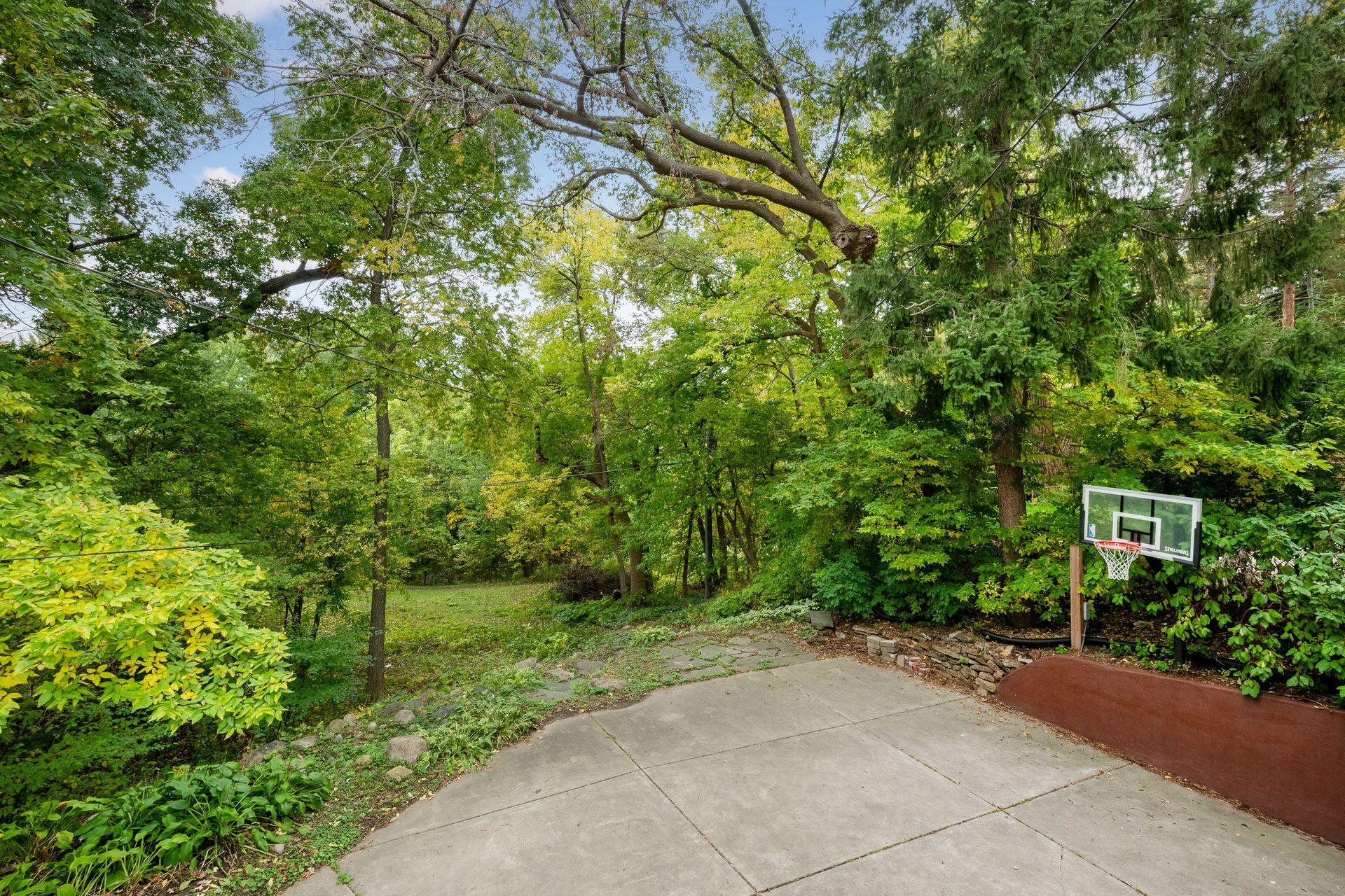 main property photo 40