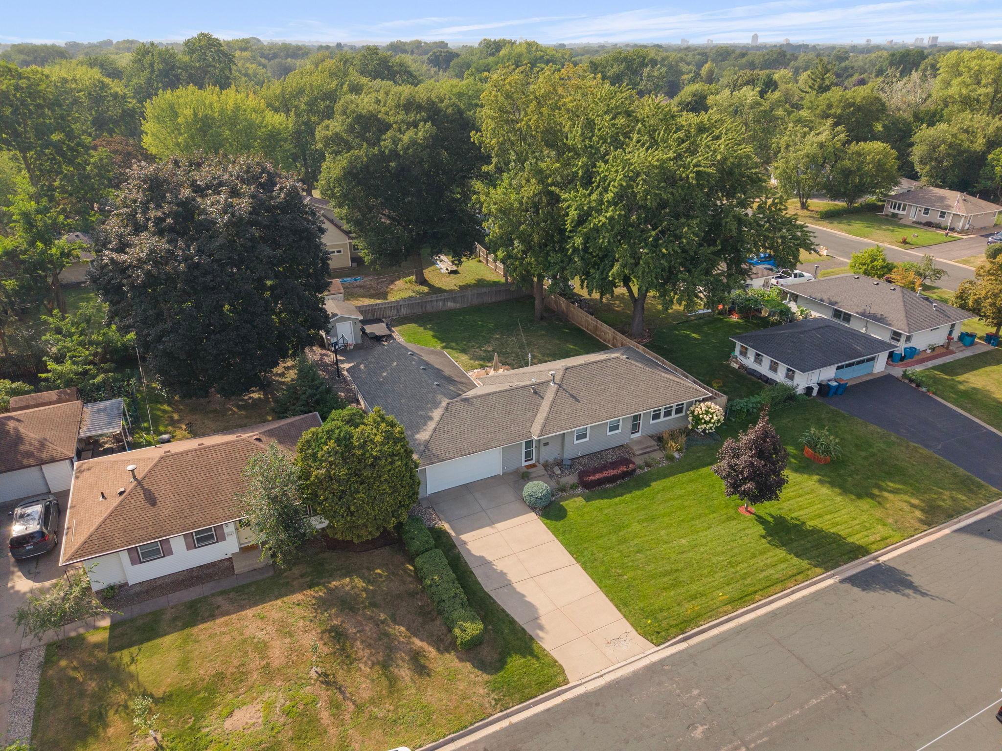 main property photo 50