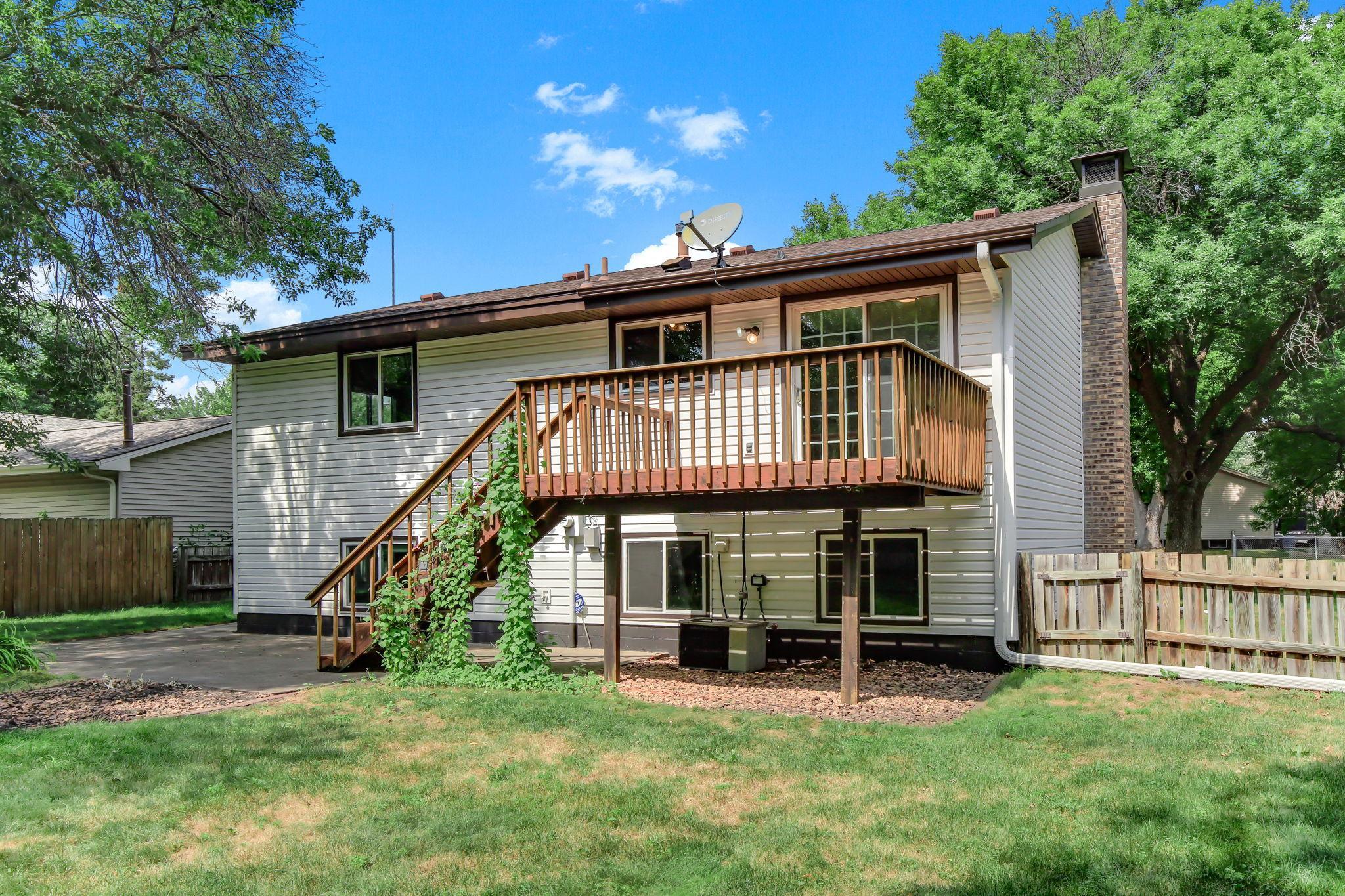 main property photo 28
