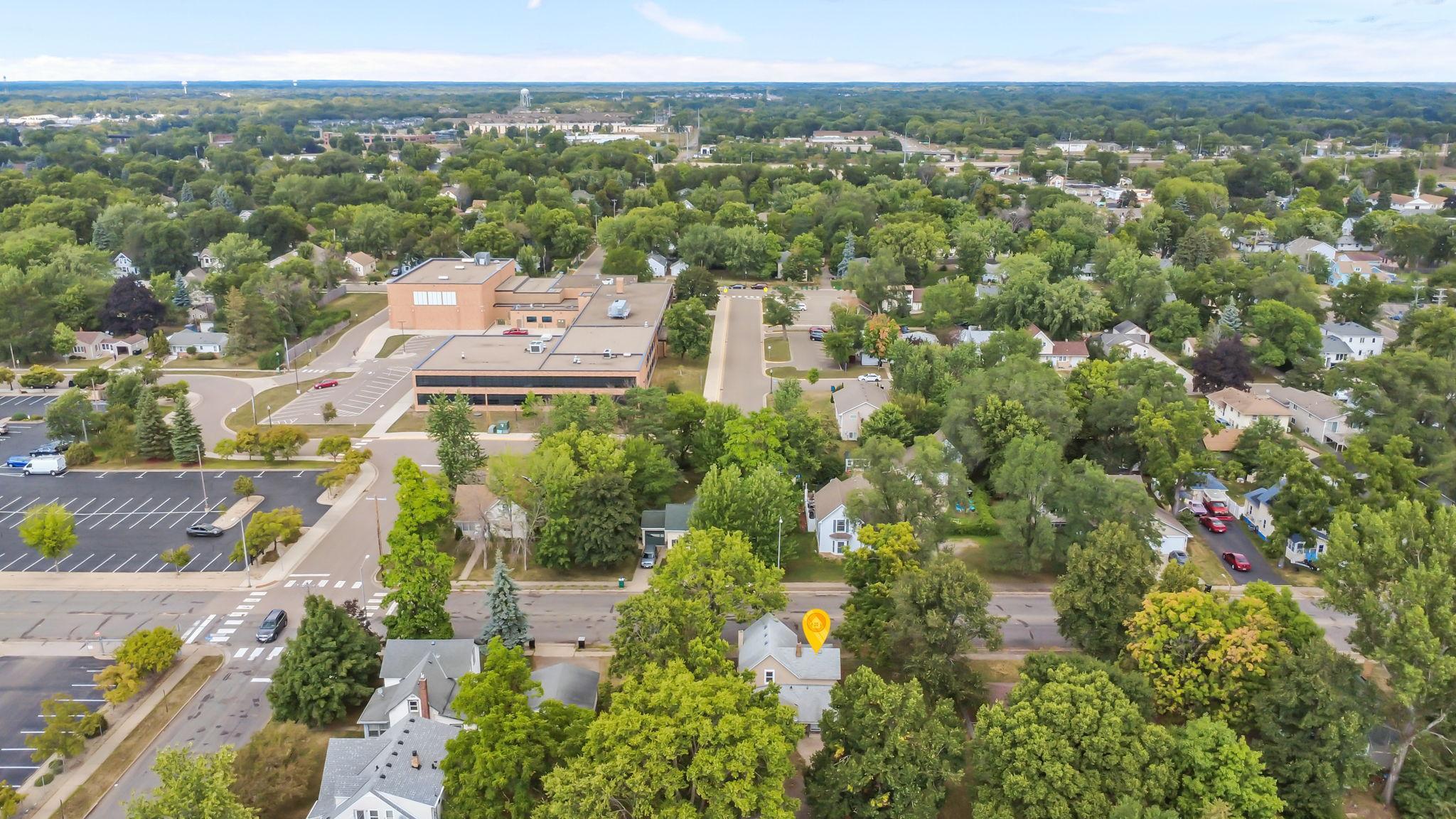 main property photo 33