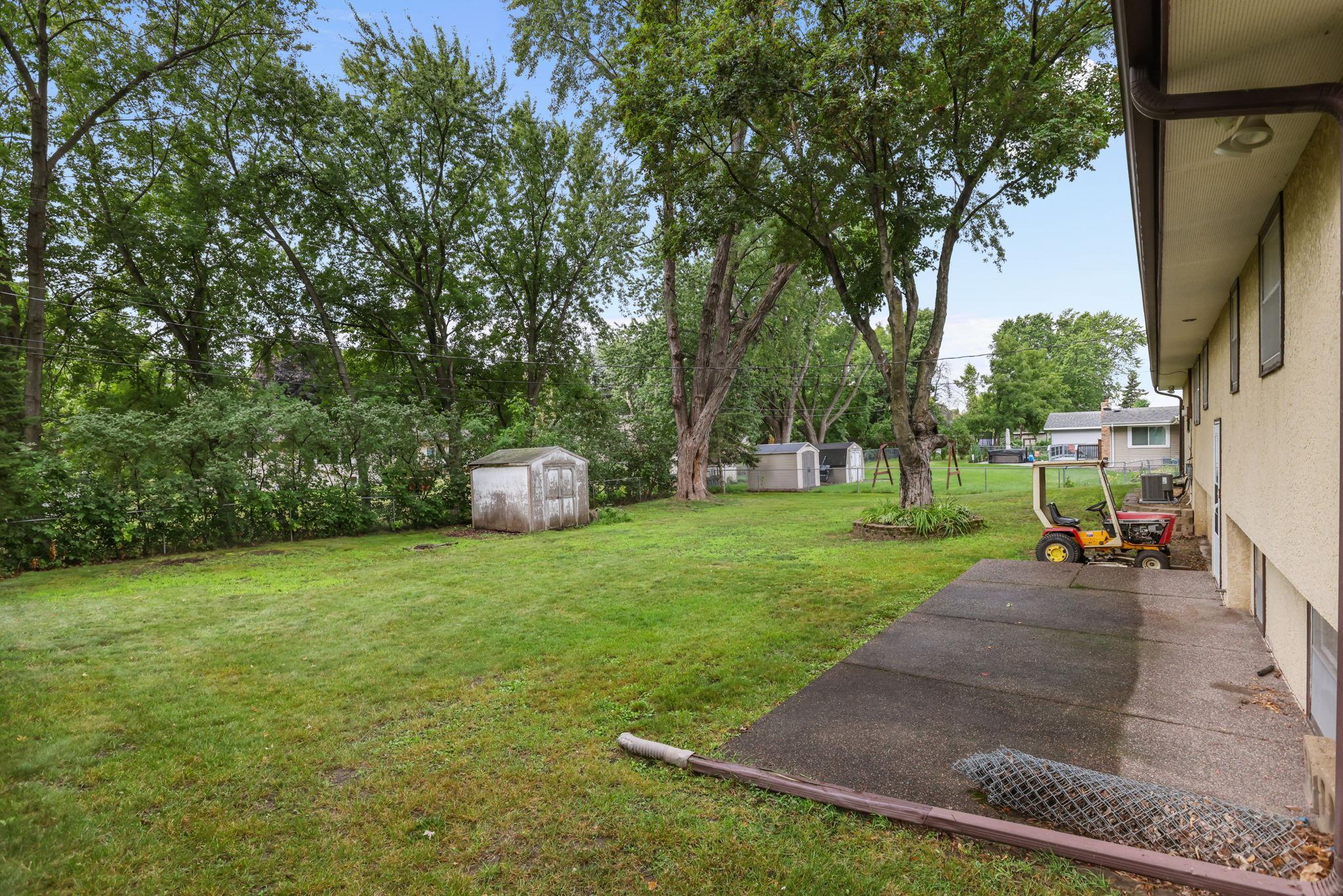 main property photo 32
