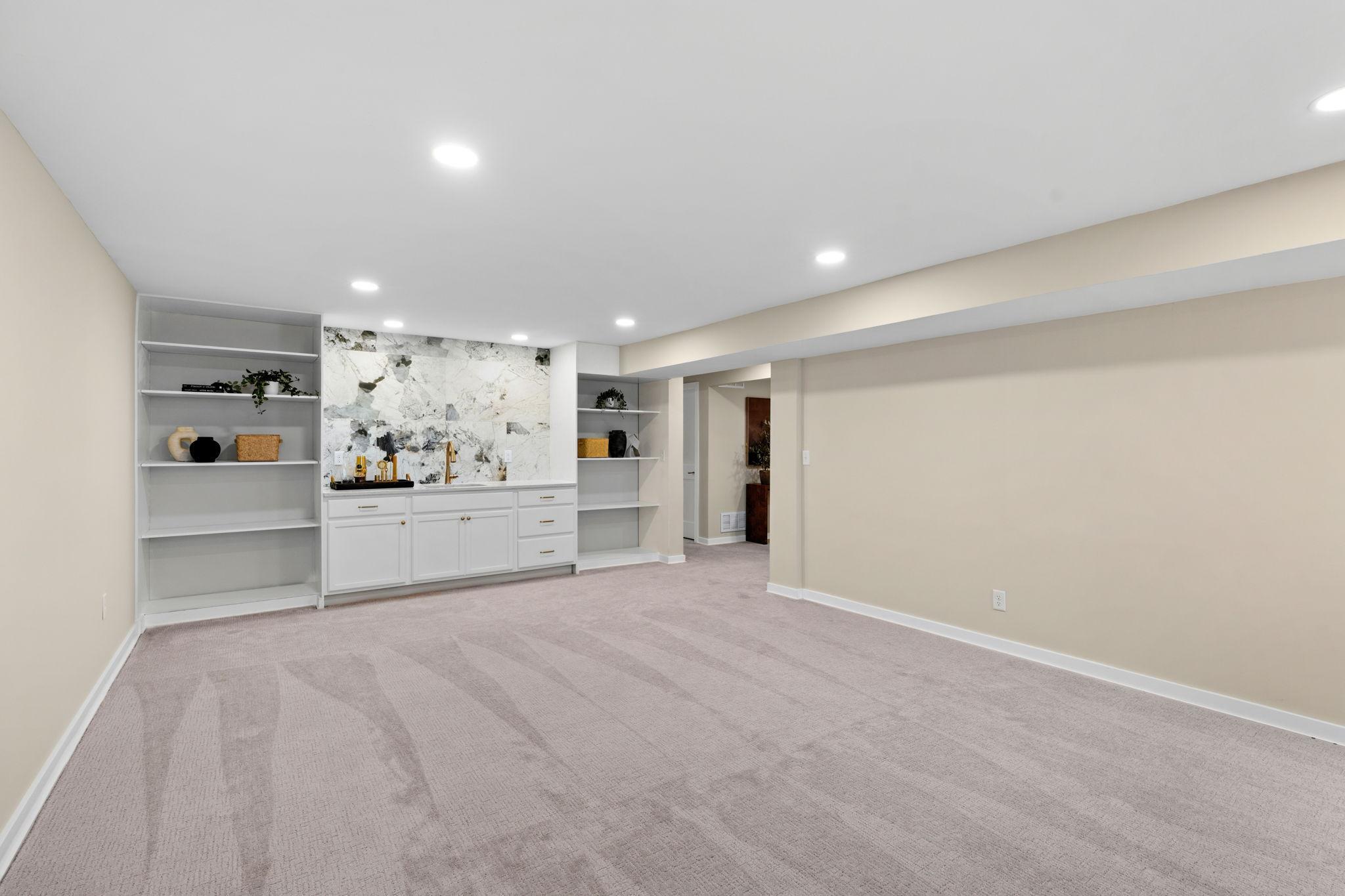 main property photo 65