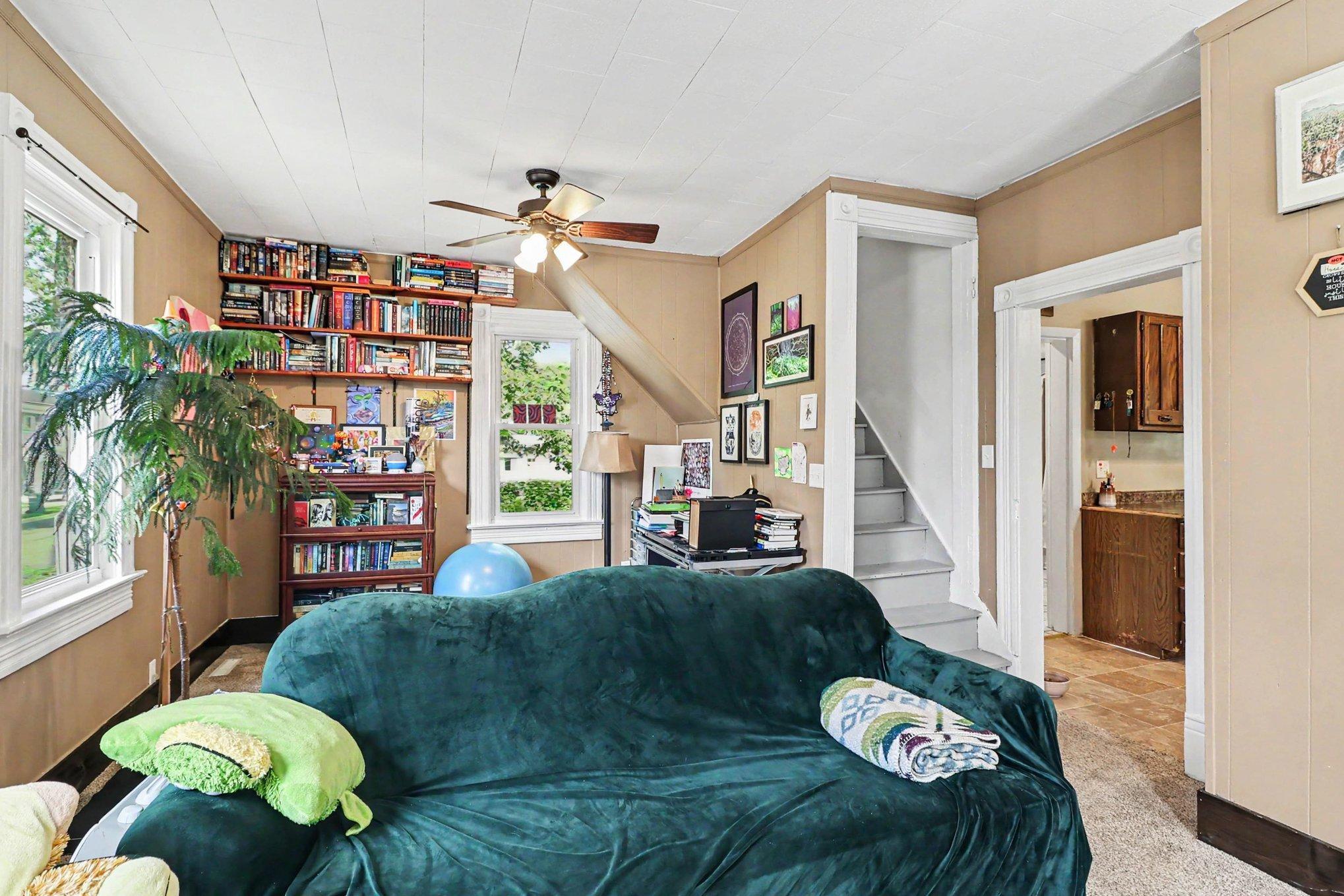 main property photo 9
