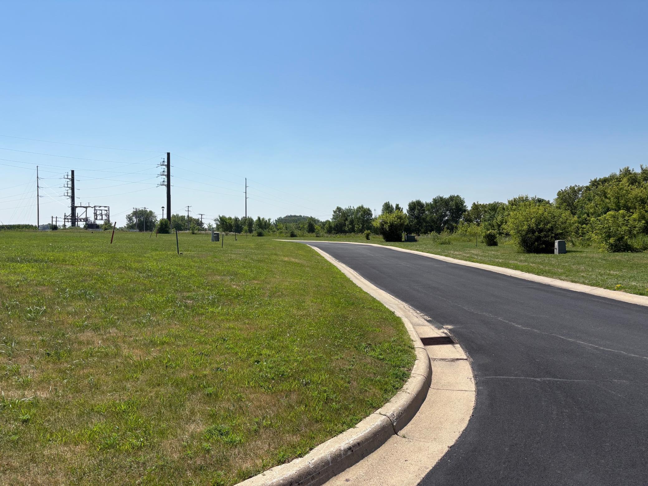 main property photo 15