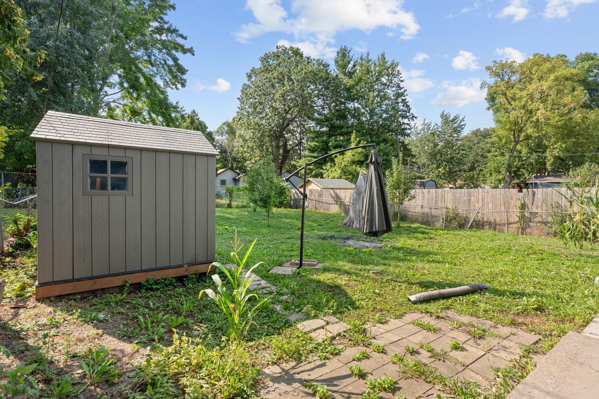 main property photo 5