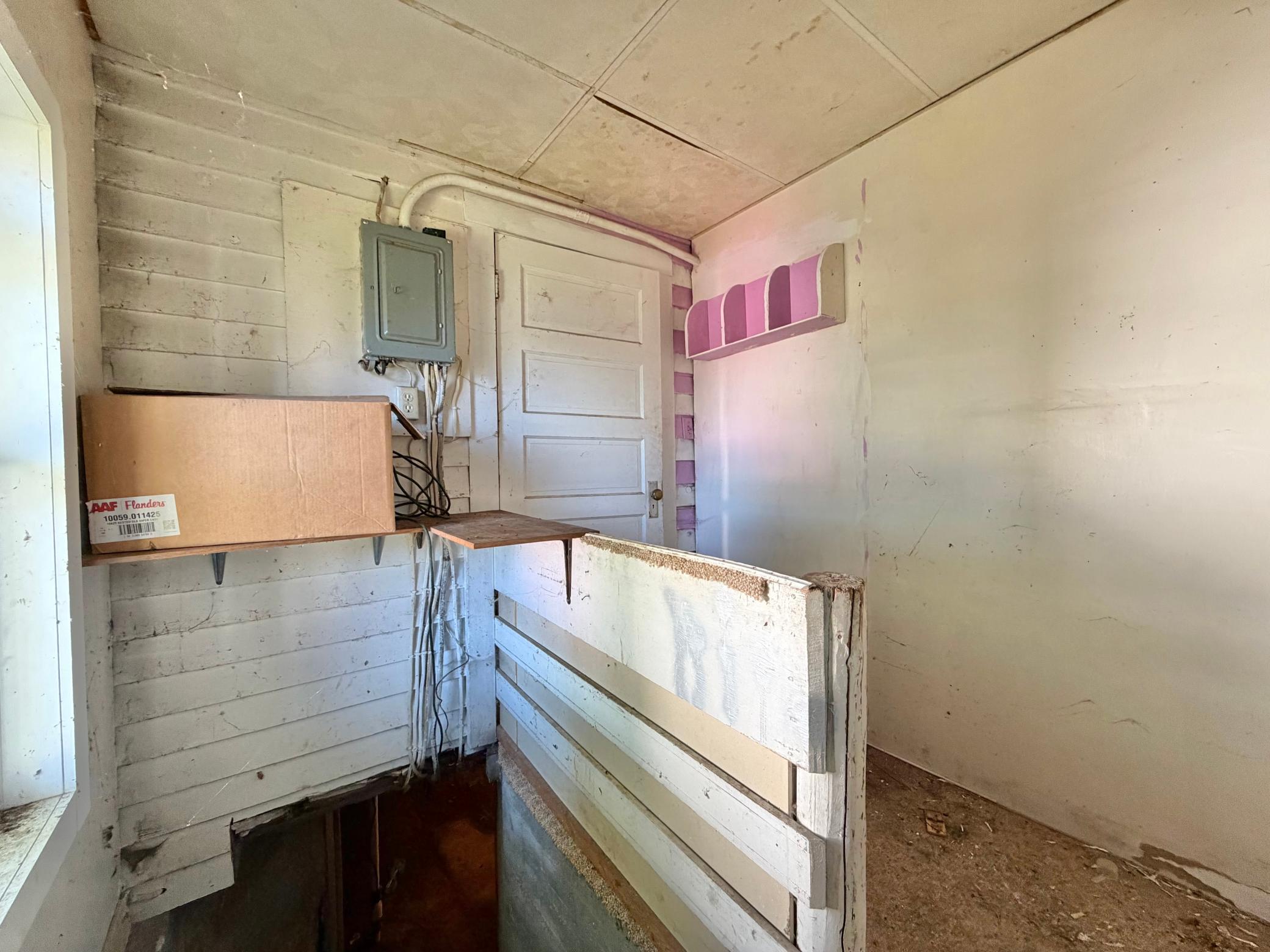 main property photo 22