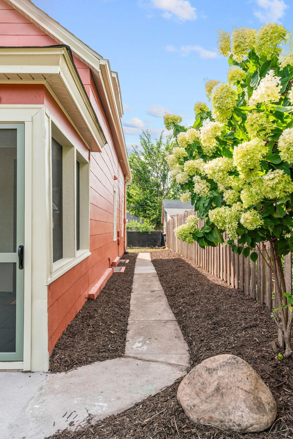 main property photo 60